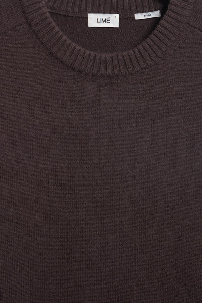 DARK BROWN