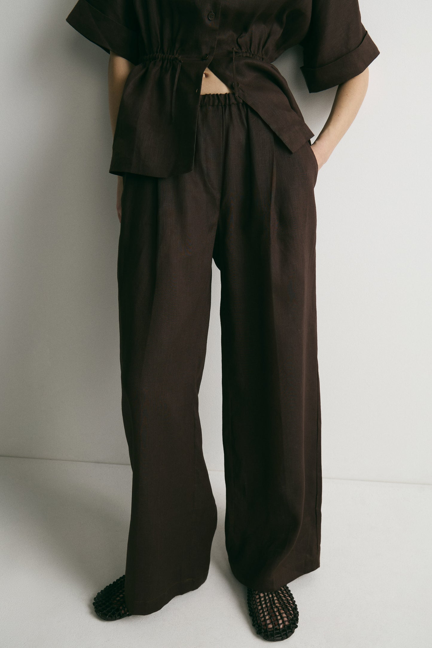 DARK BEIGE