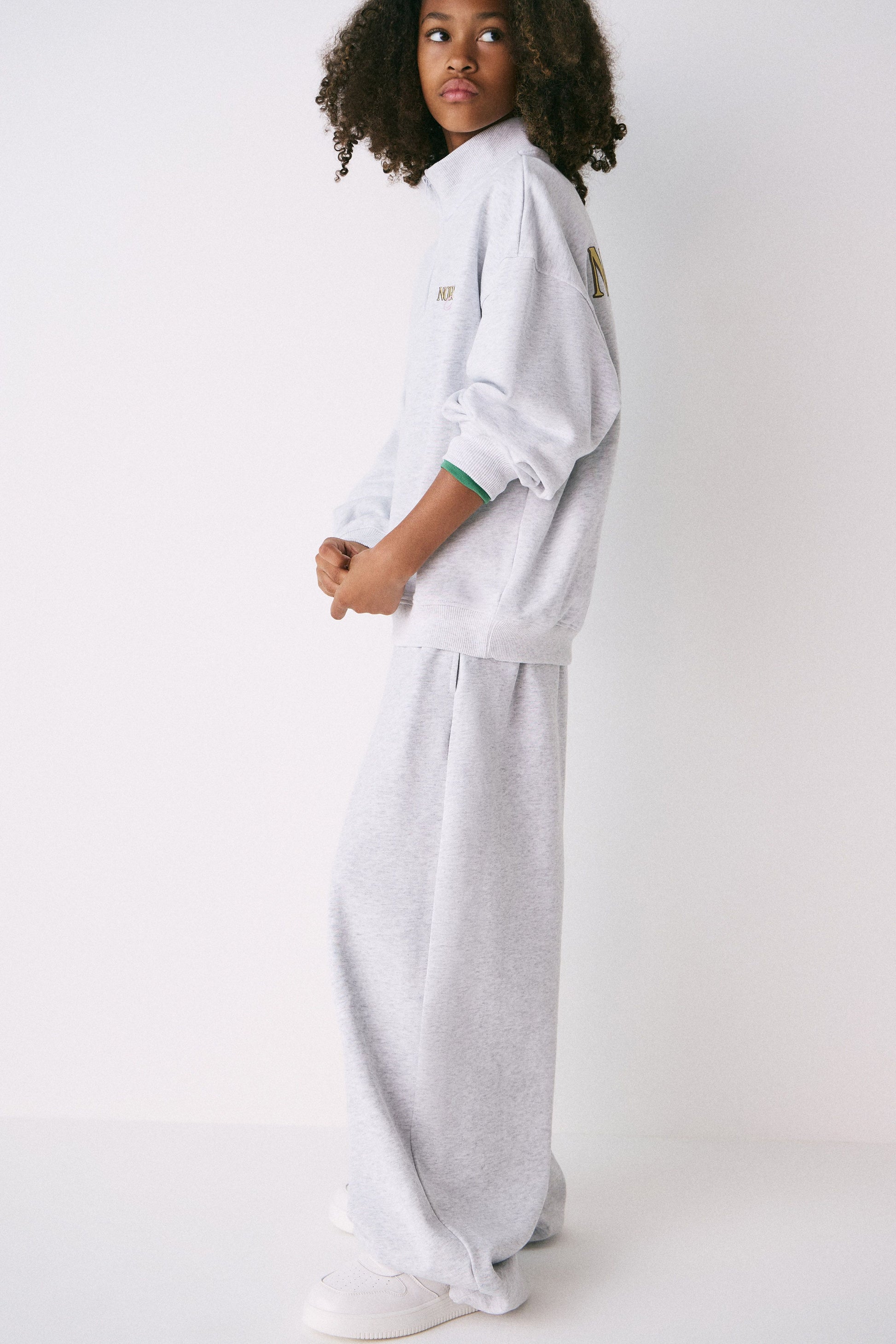 LIGHT GREY MELANGE