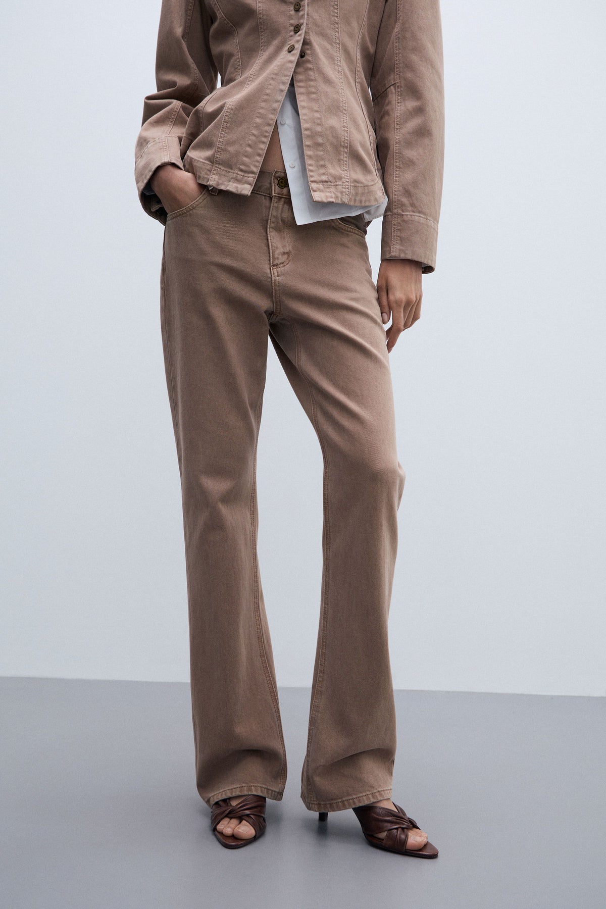 LIGHT BEIGE