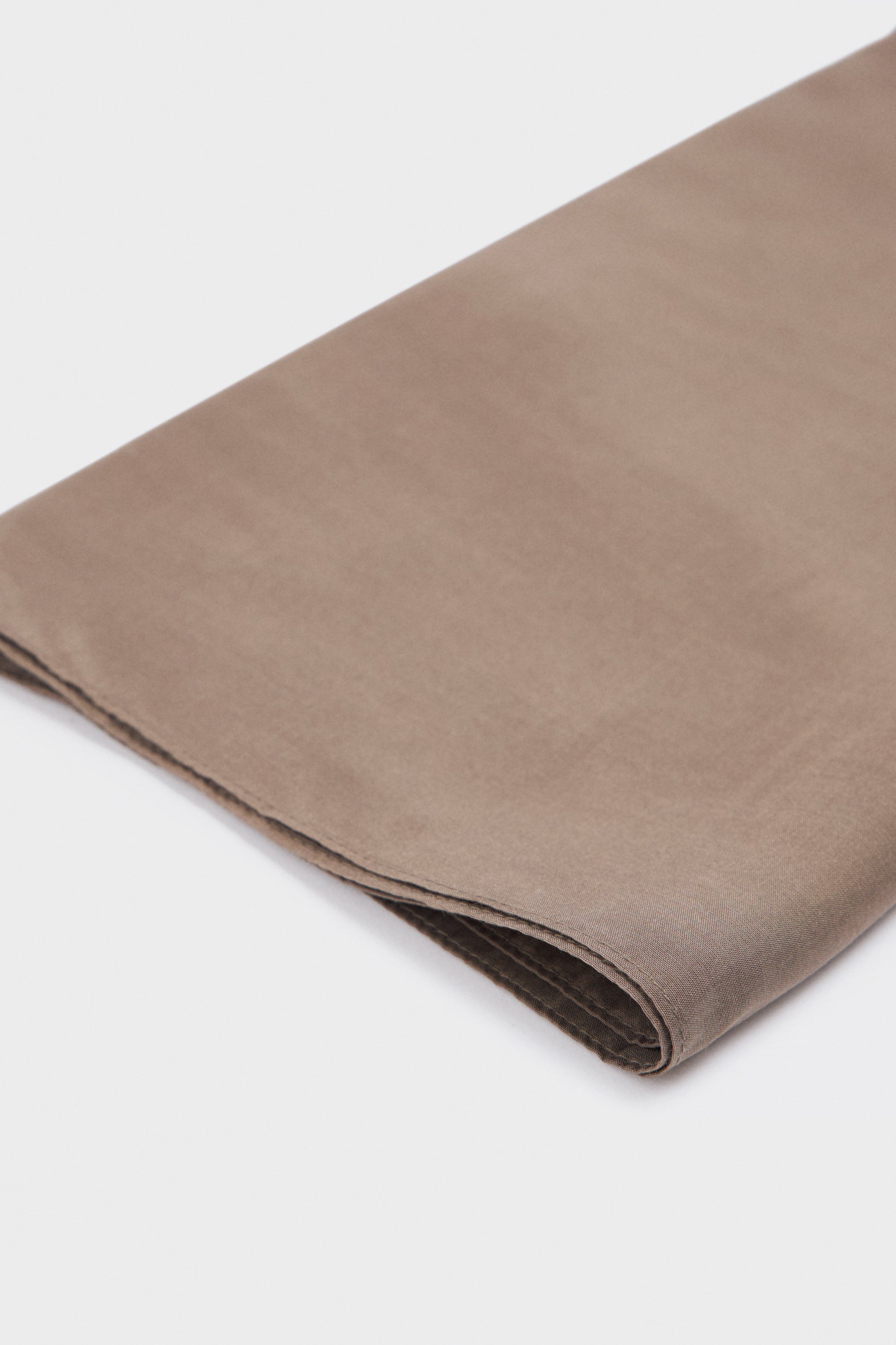 GRAY BROWN