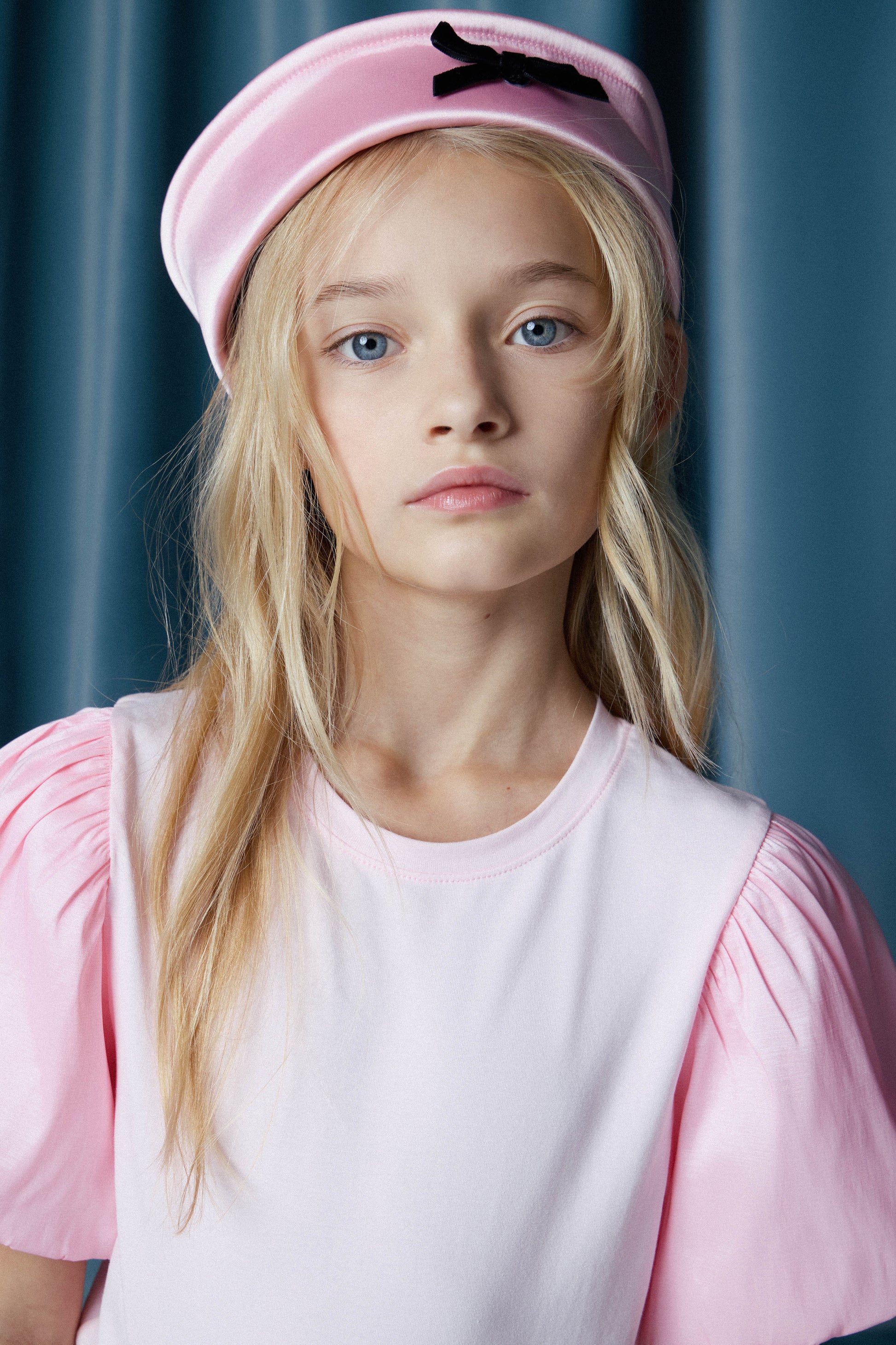 LIGHT PINK