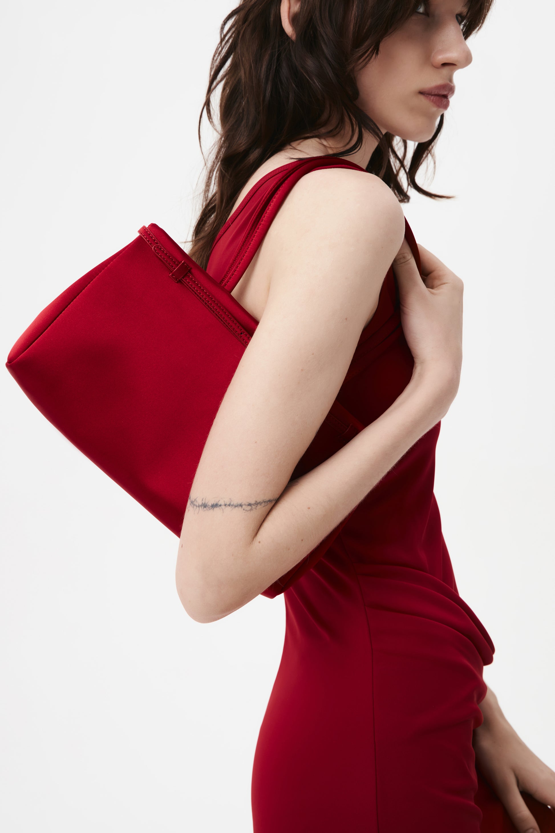 DARK RED