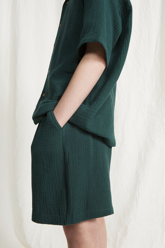 BOTTLE GREEN