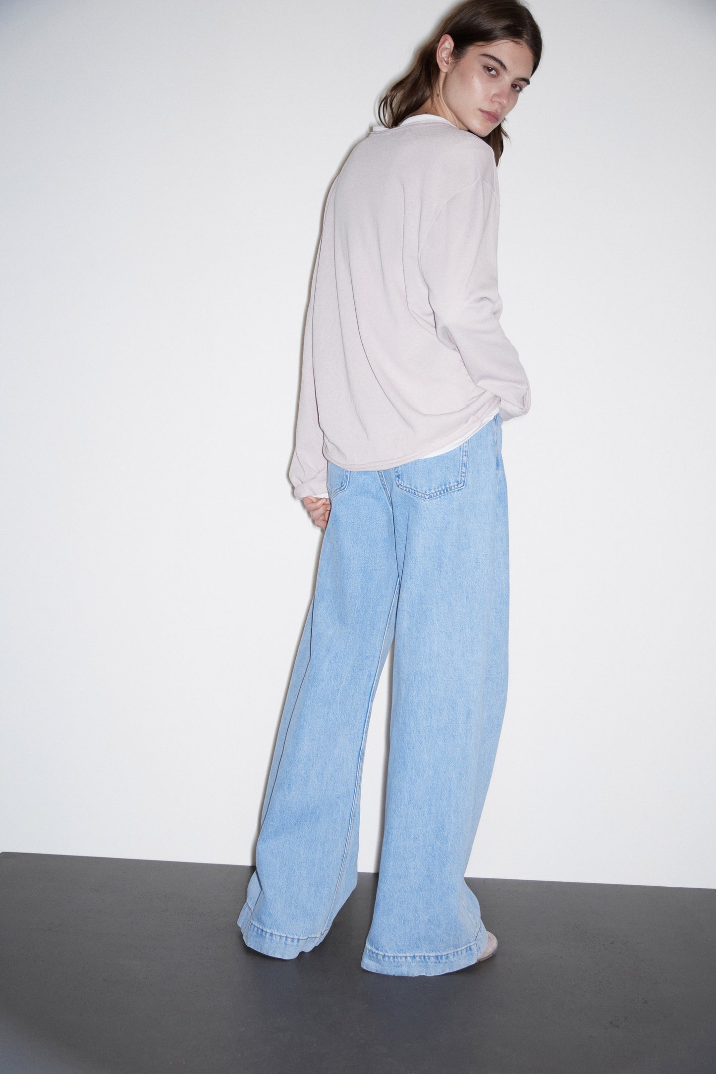 LIGHT BLUE