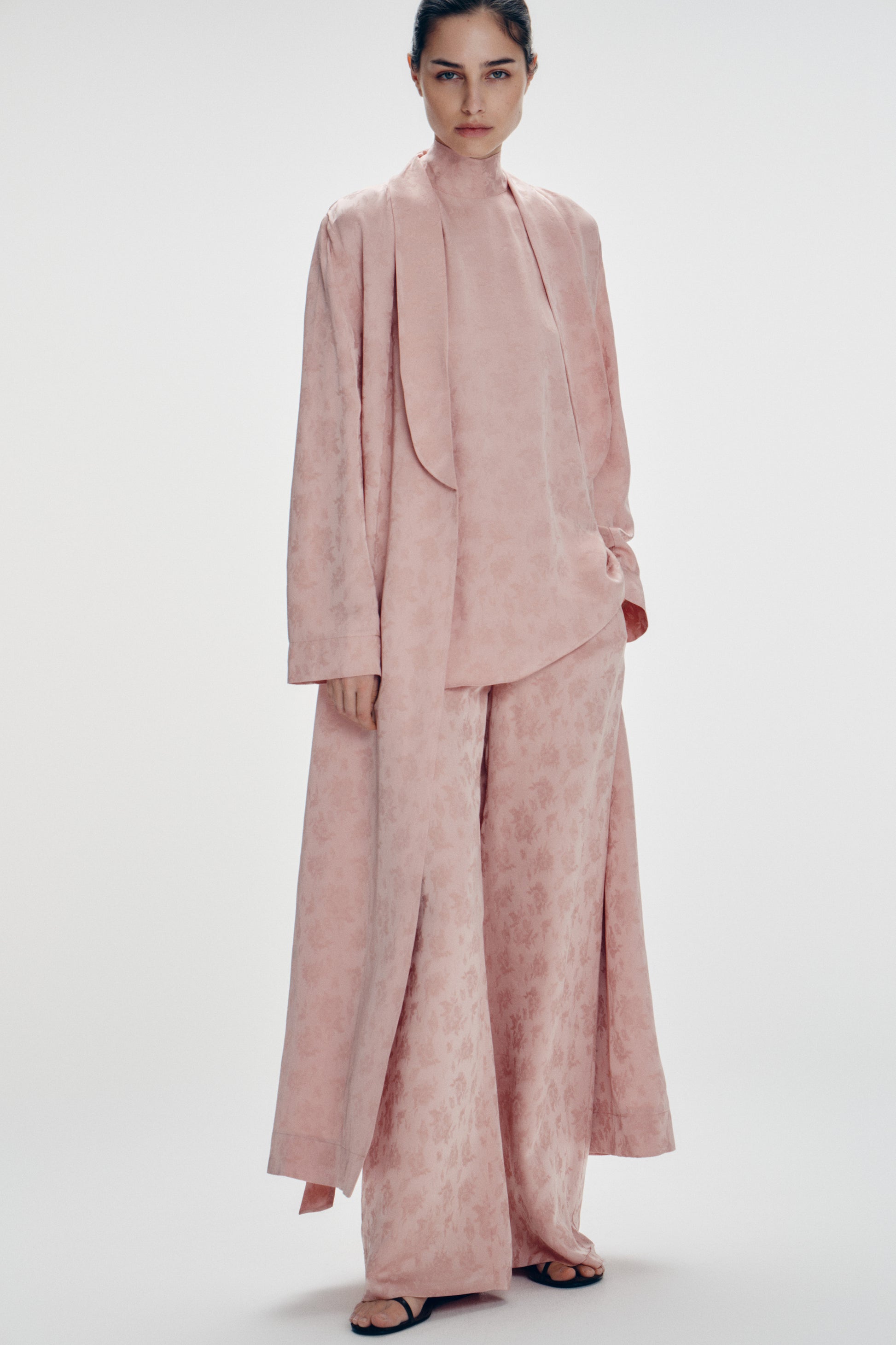 NUDE PINK