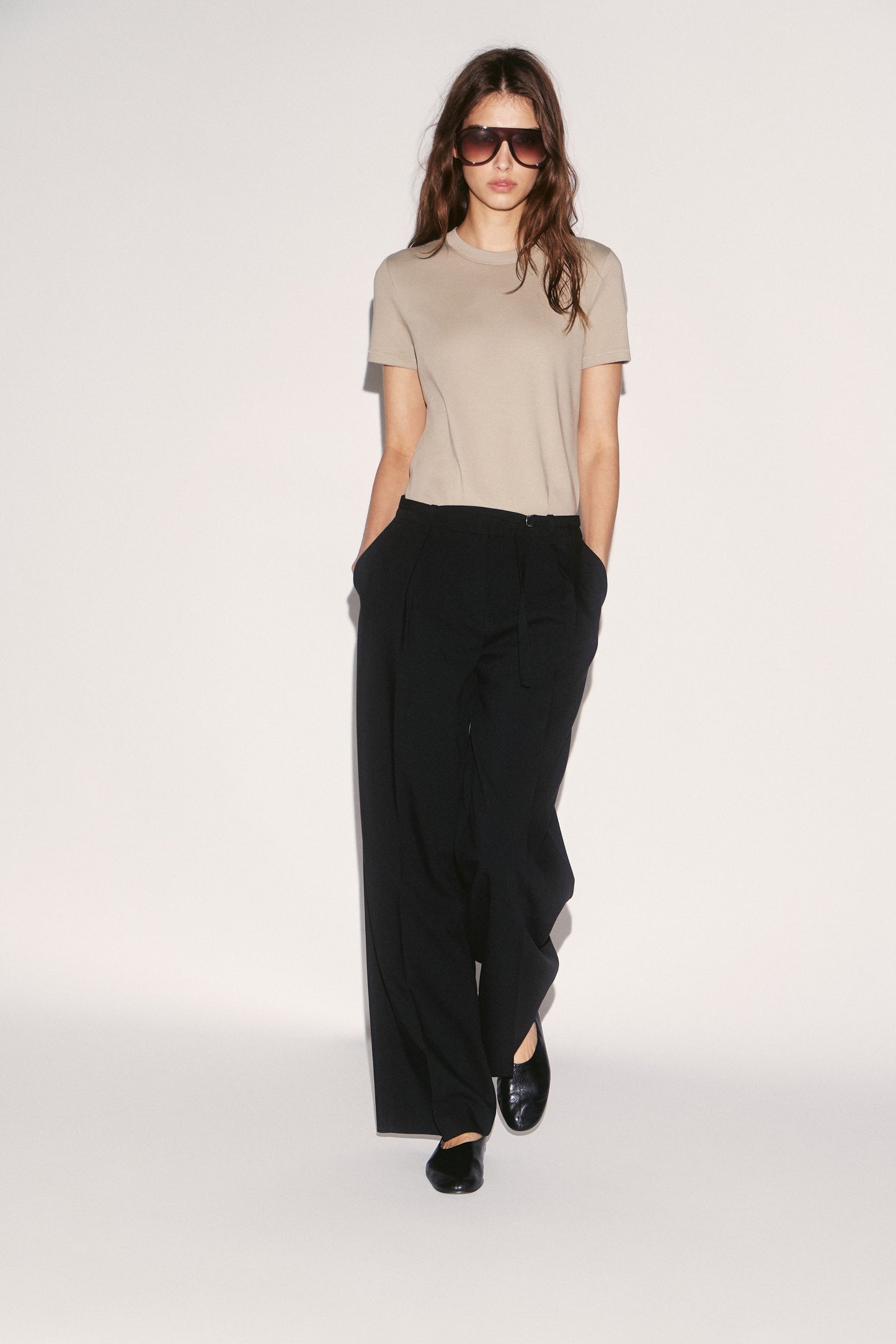 LIGHT KHAKI