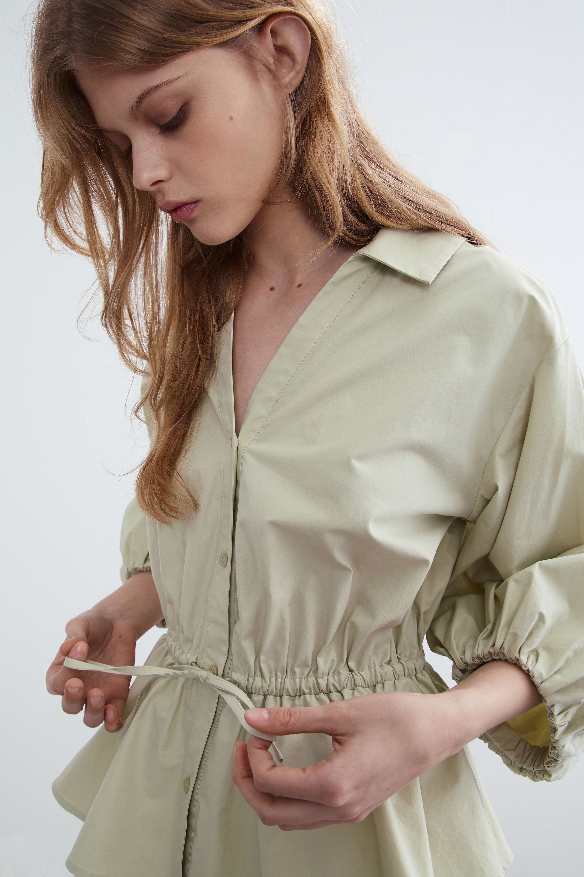 LIGHT GREEN