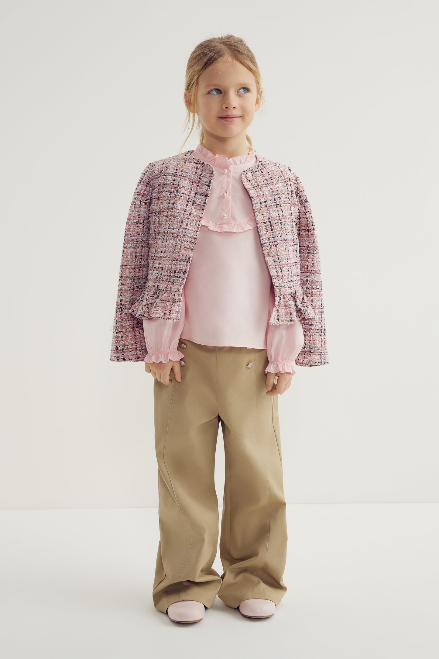 LIGHT PINK