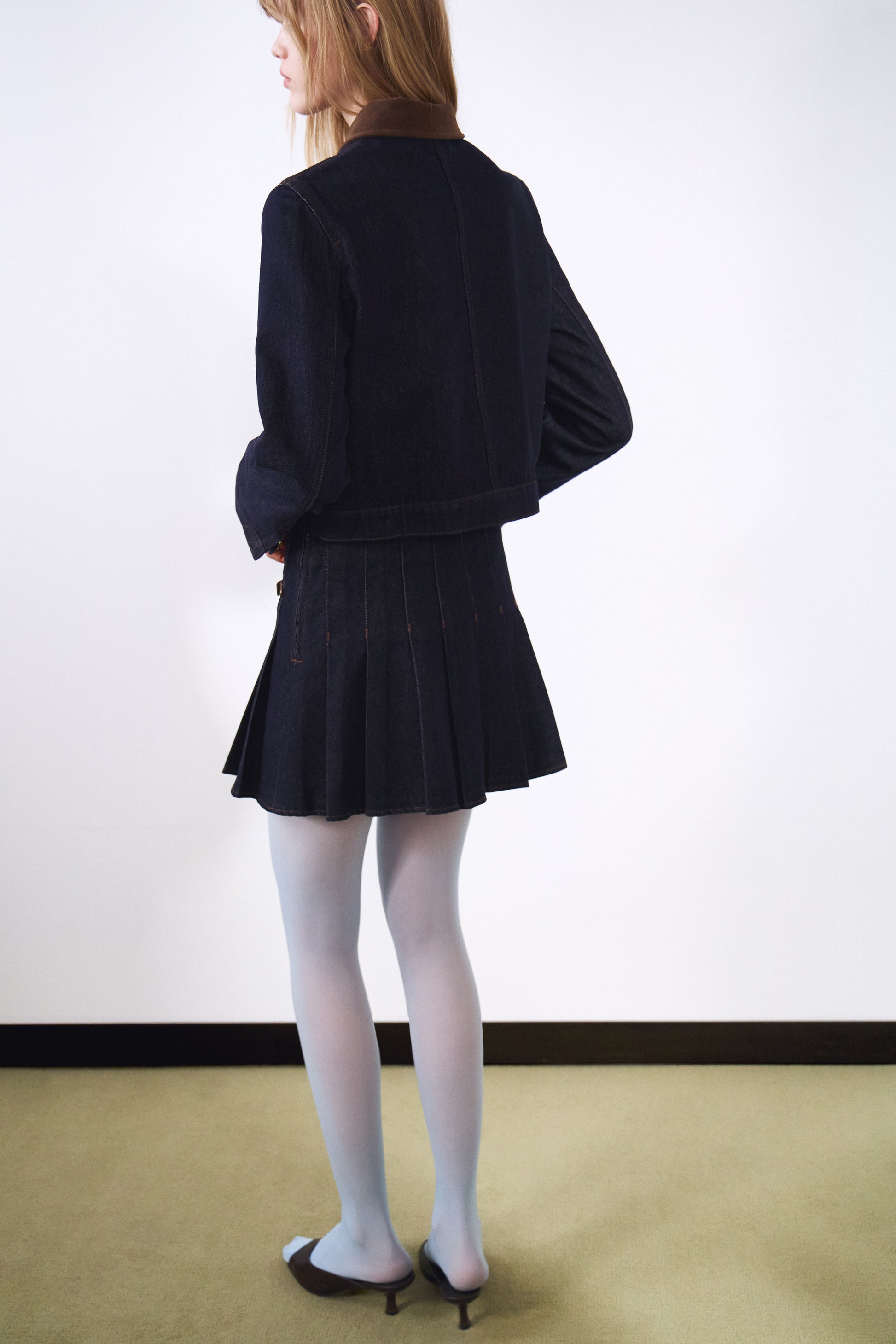 DARK BLUE