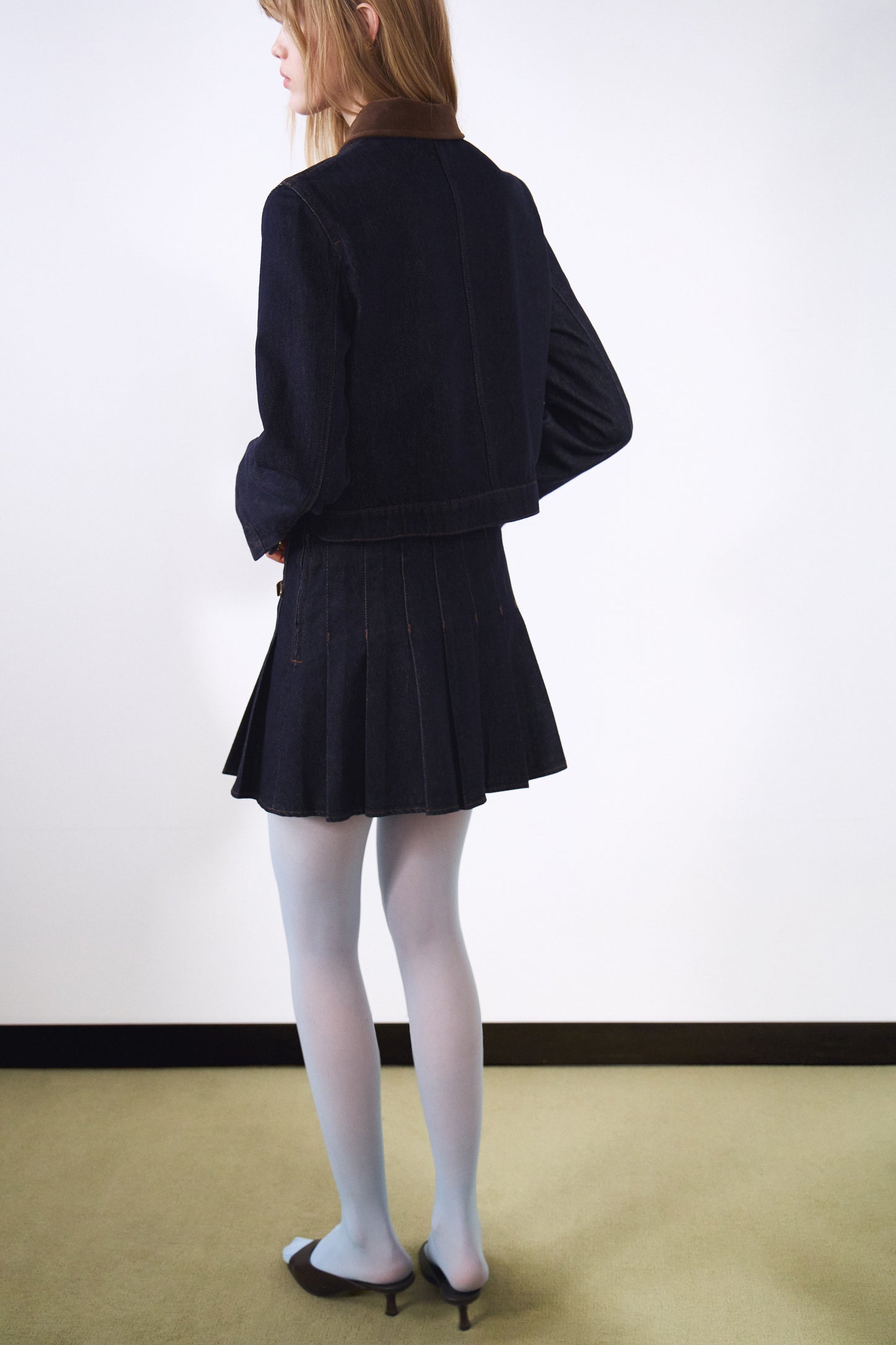 DARK BLUE