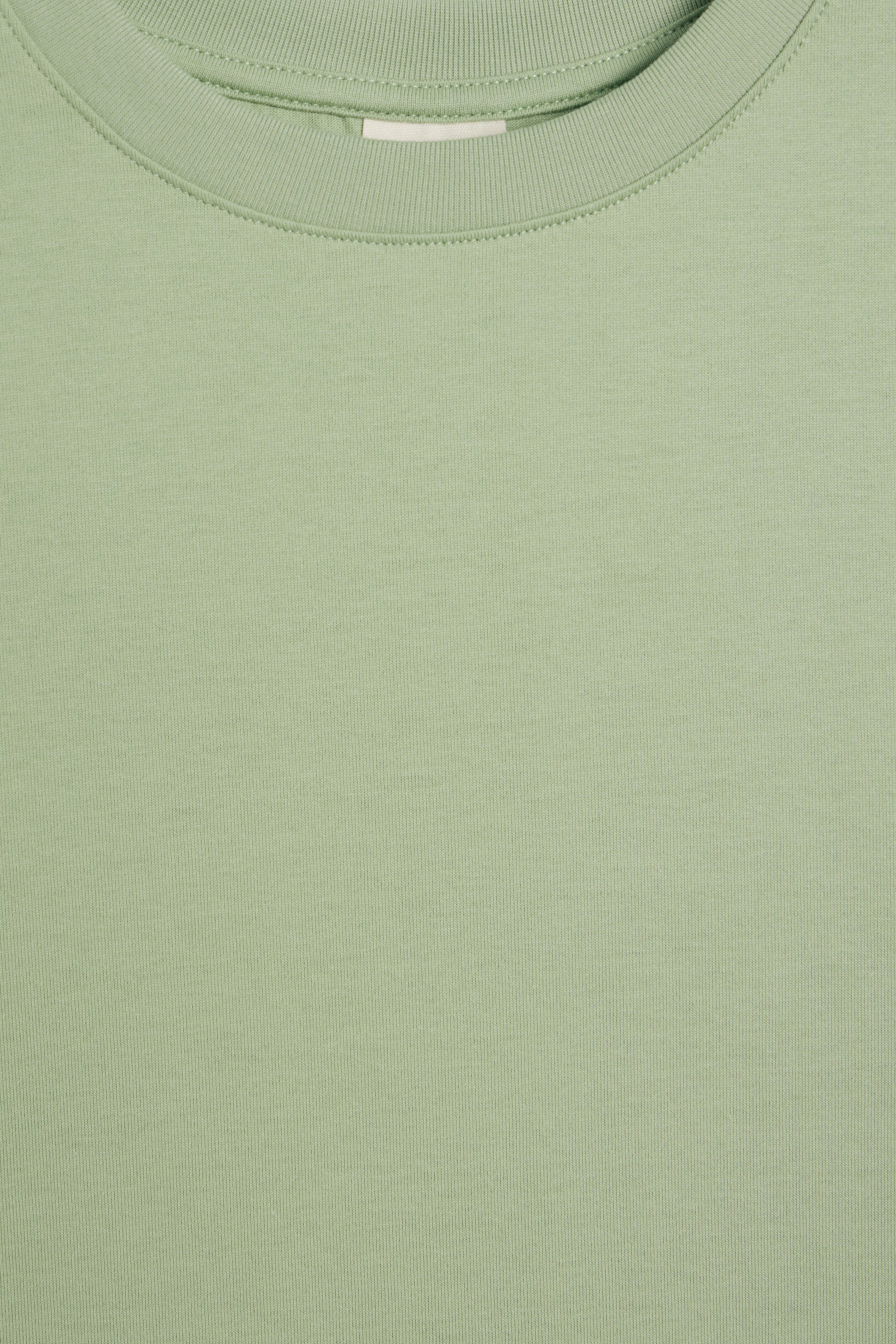 LIGHT GREEN