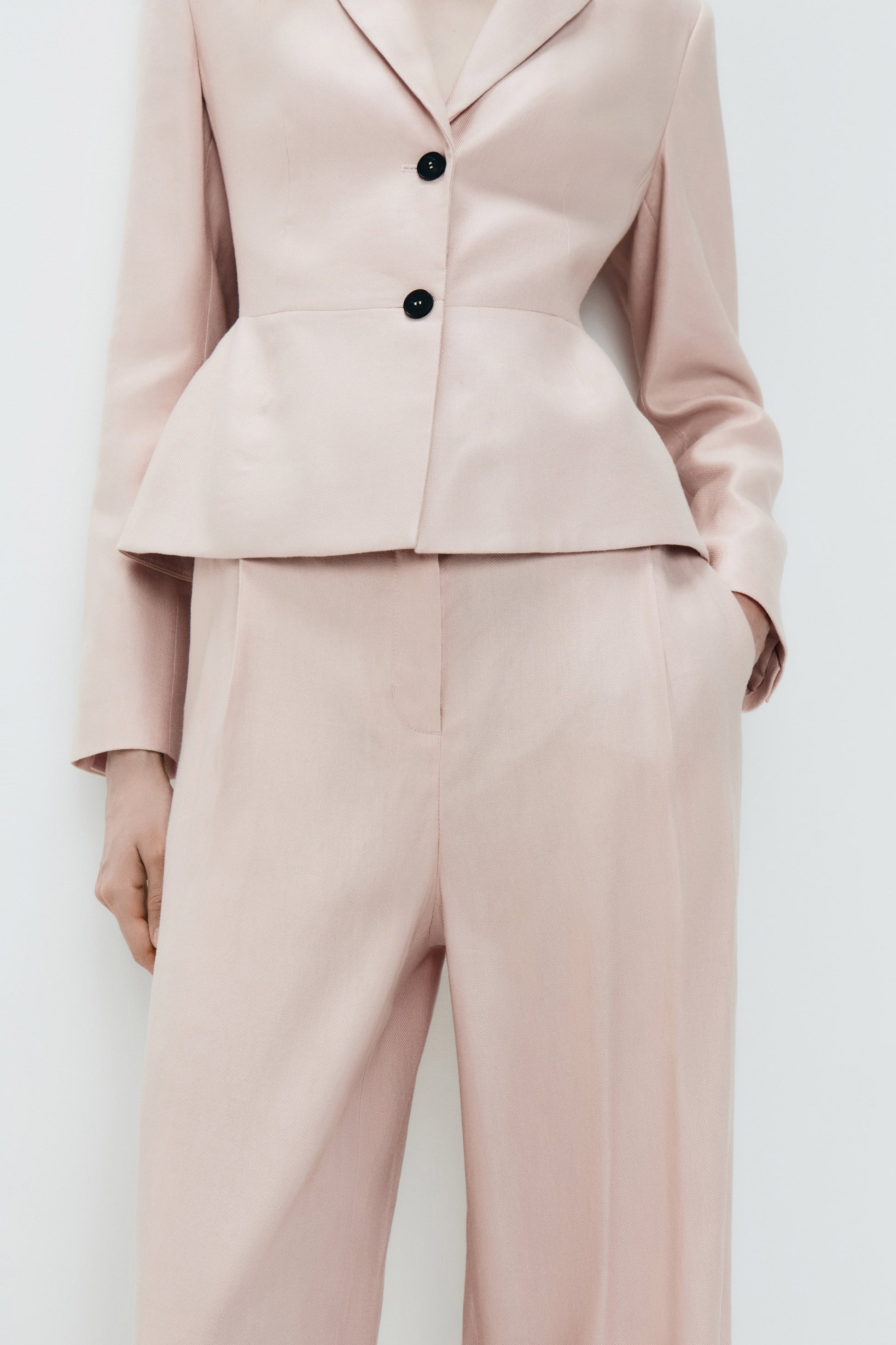 NUDE PINK
