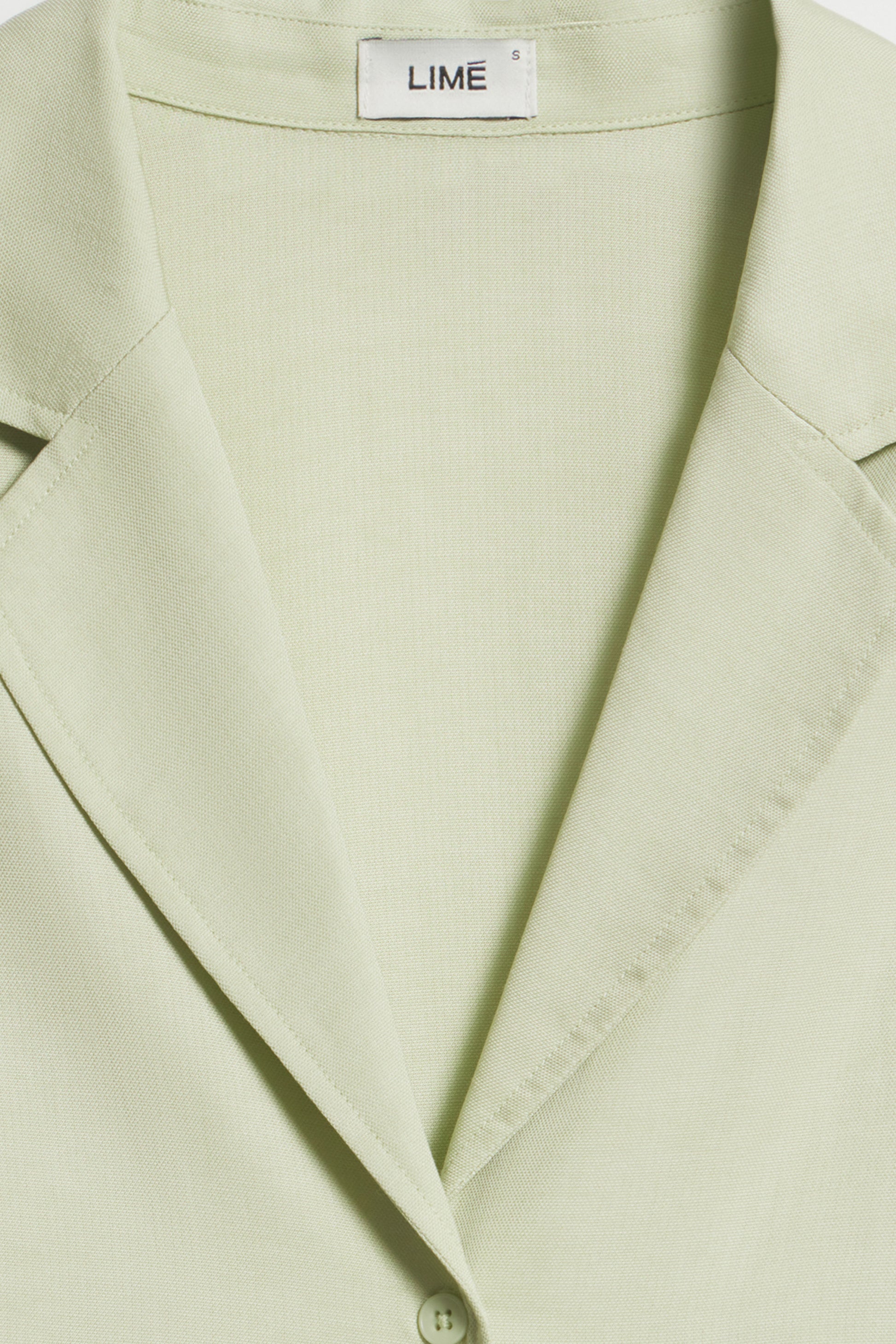 LIGHT GREEN