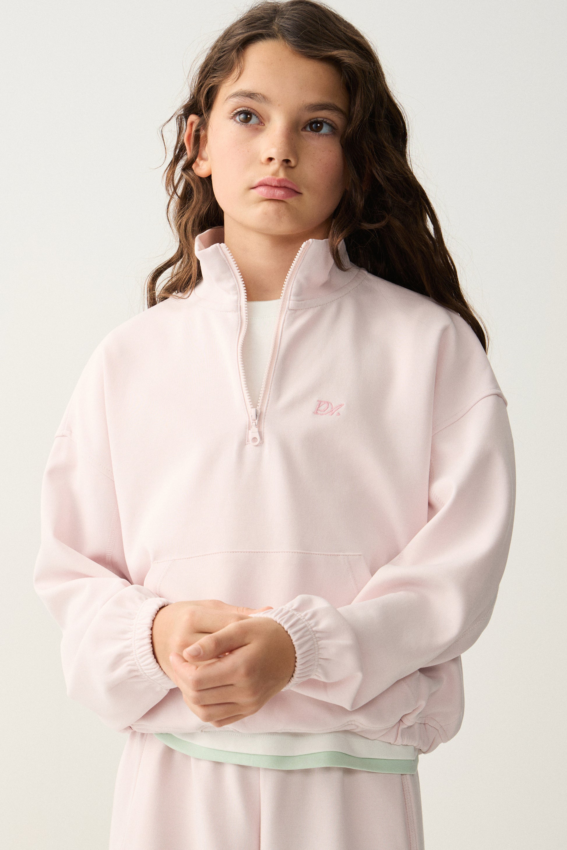 LIGHT PINK