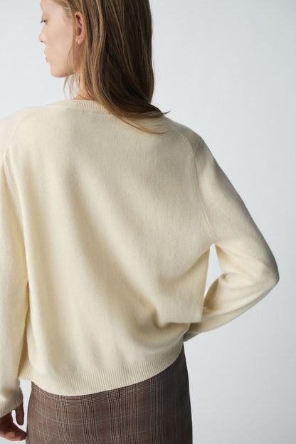 LIGHT YELLOW