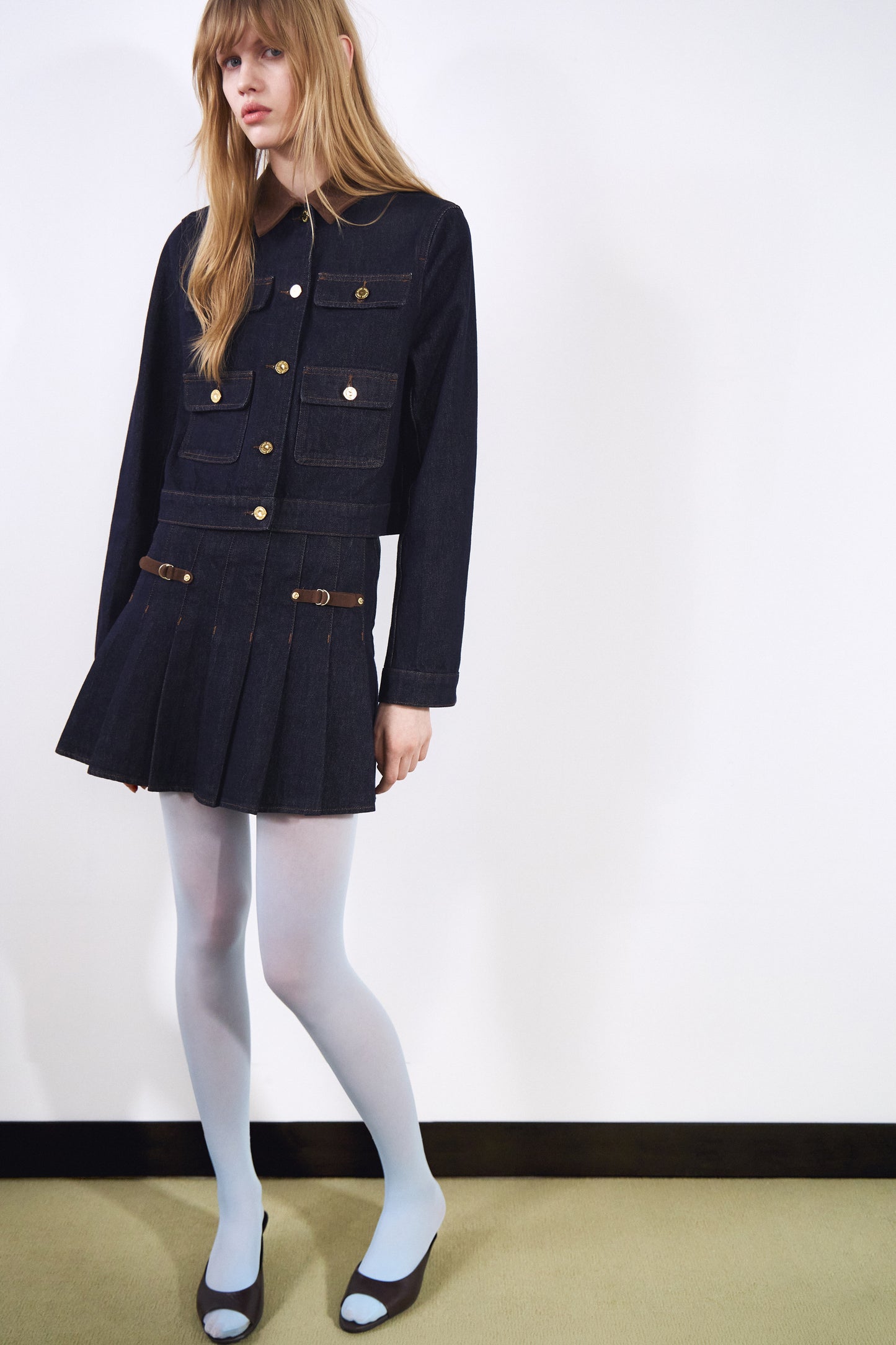 DARK BLUE