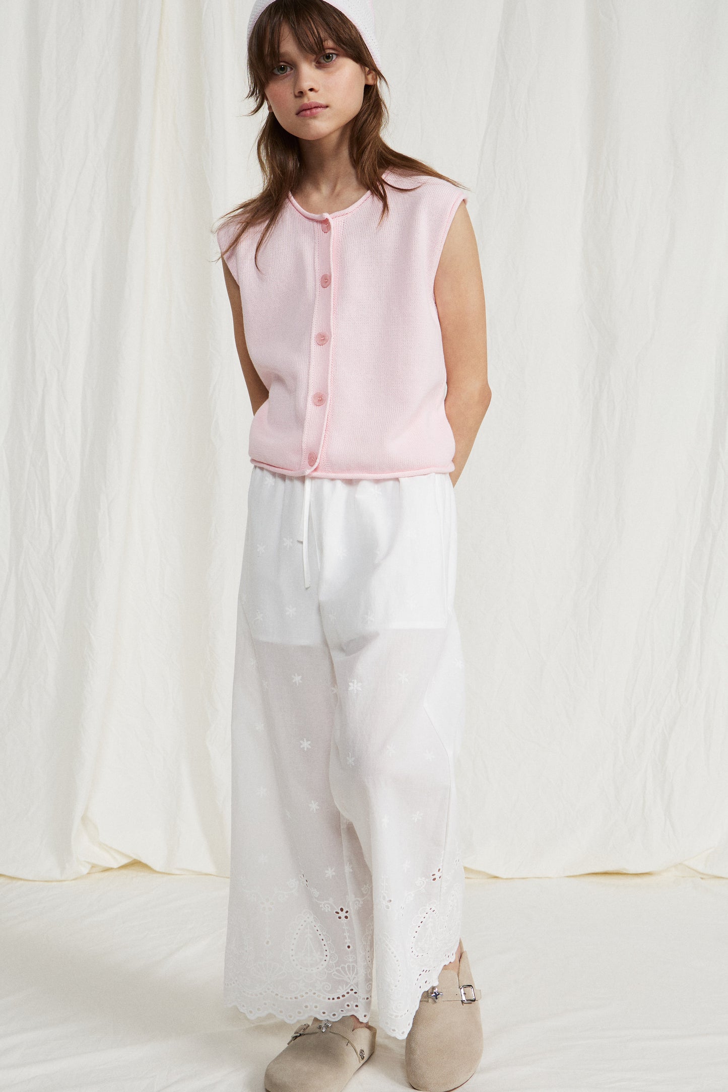 LIGHT PINK