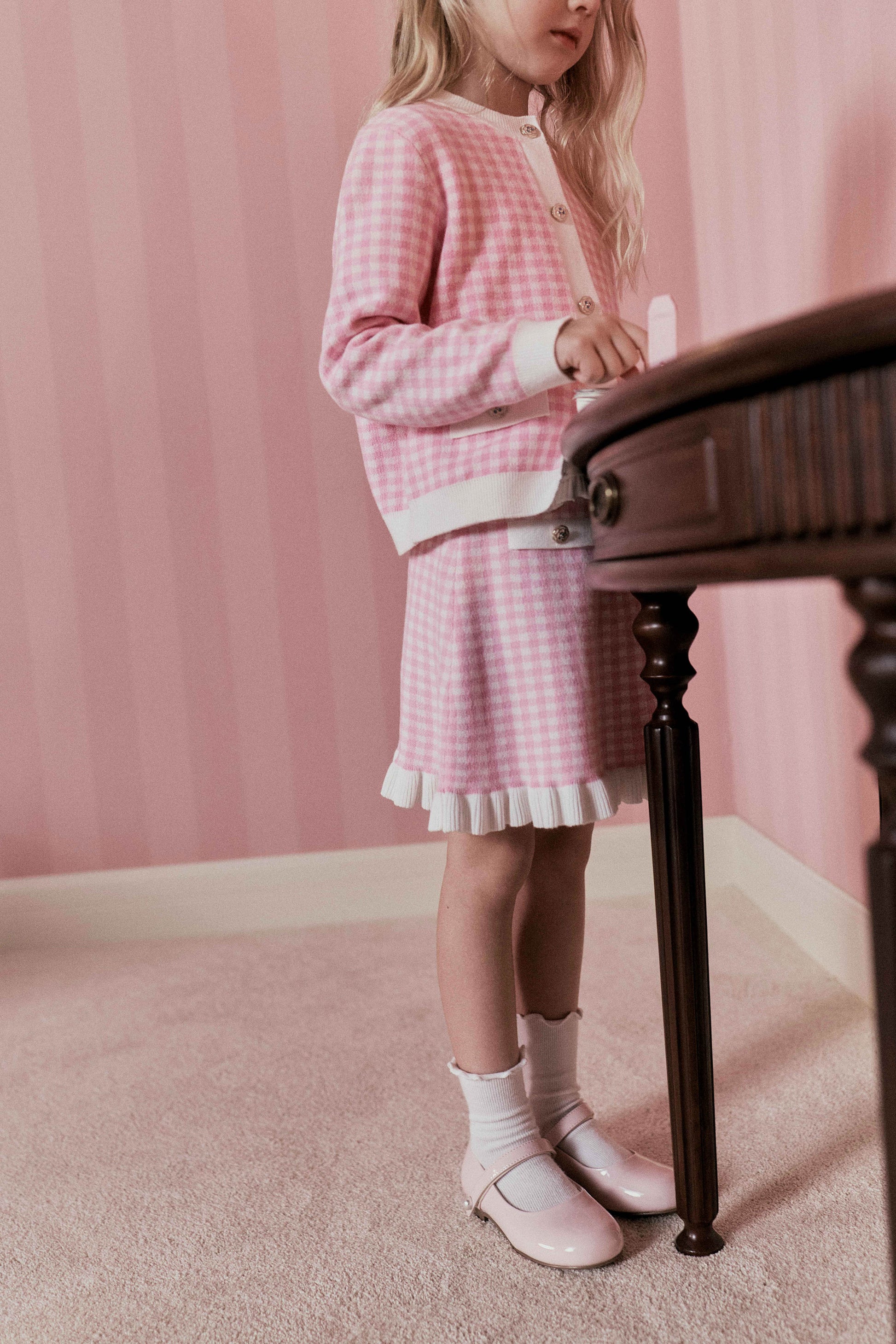 PINK/WHITE