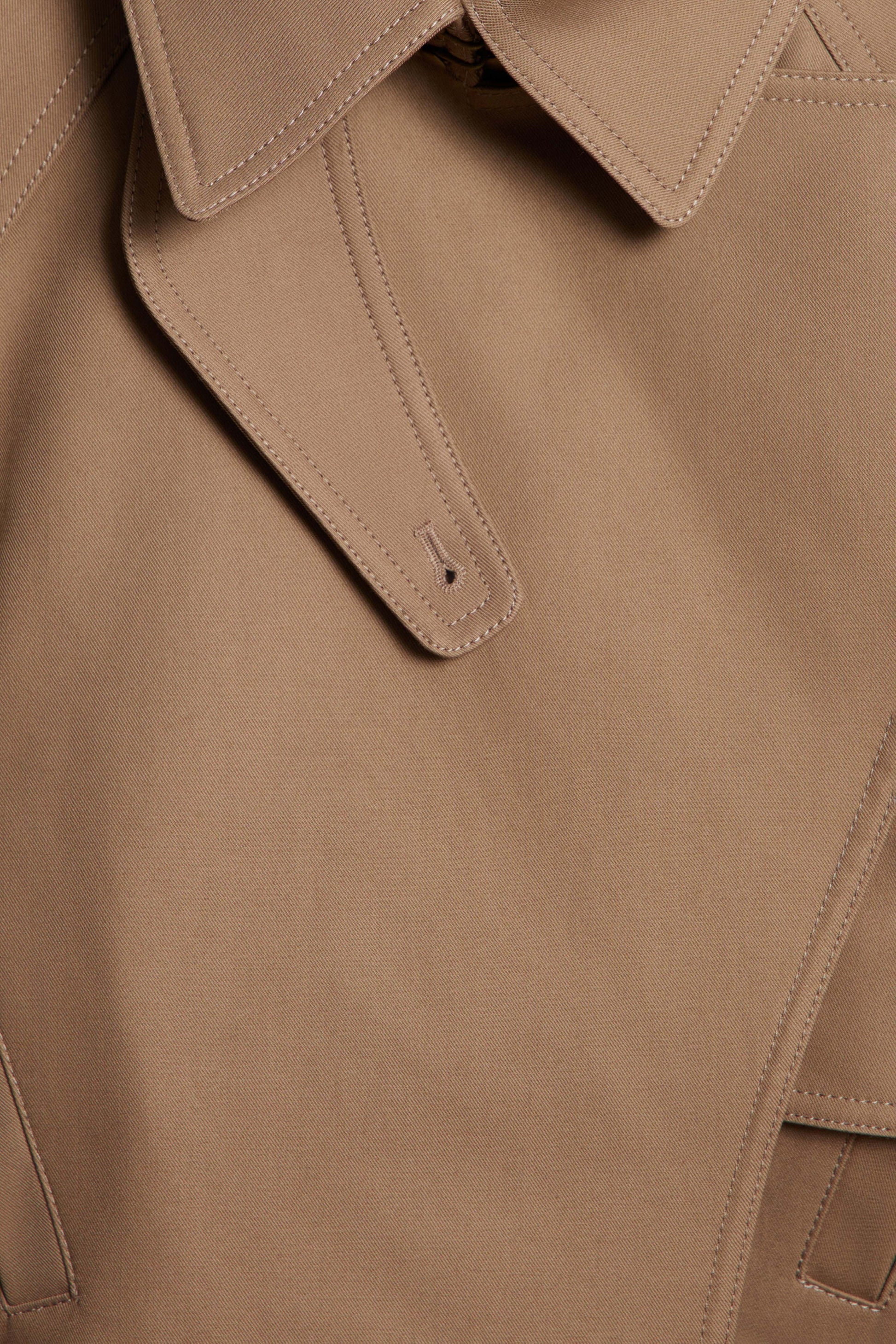 DARK BEIGE