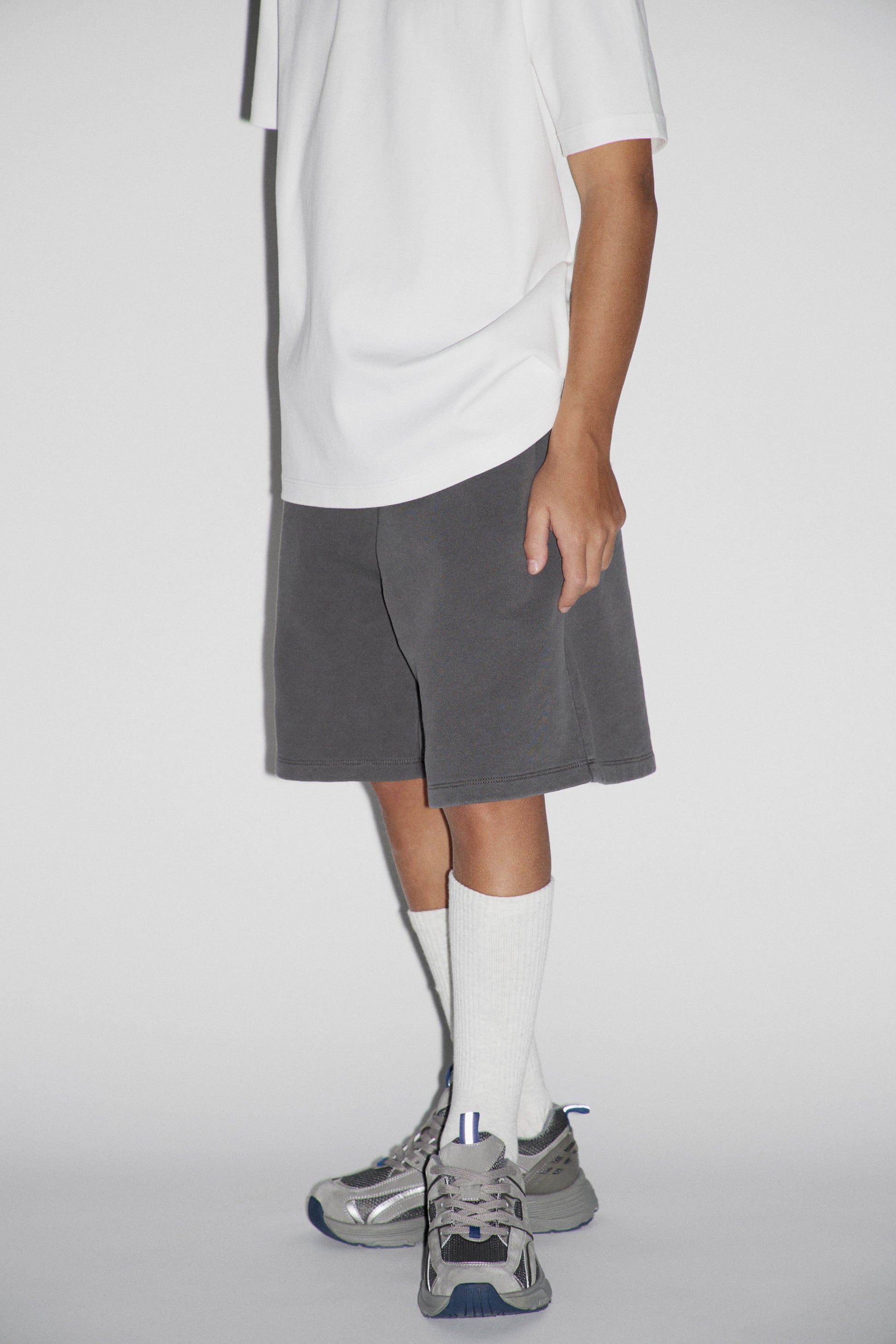 LIGHT GREY