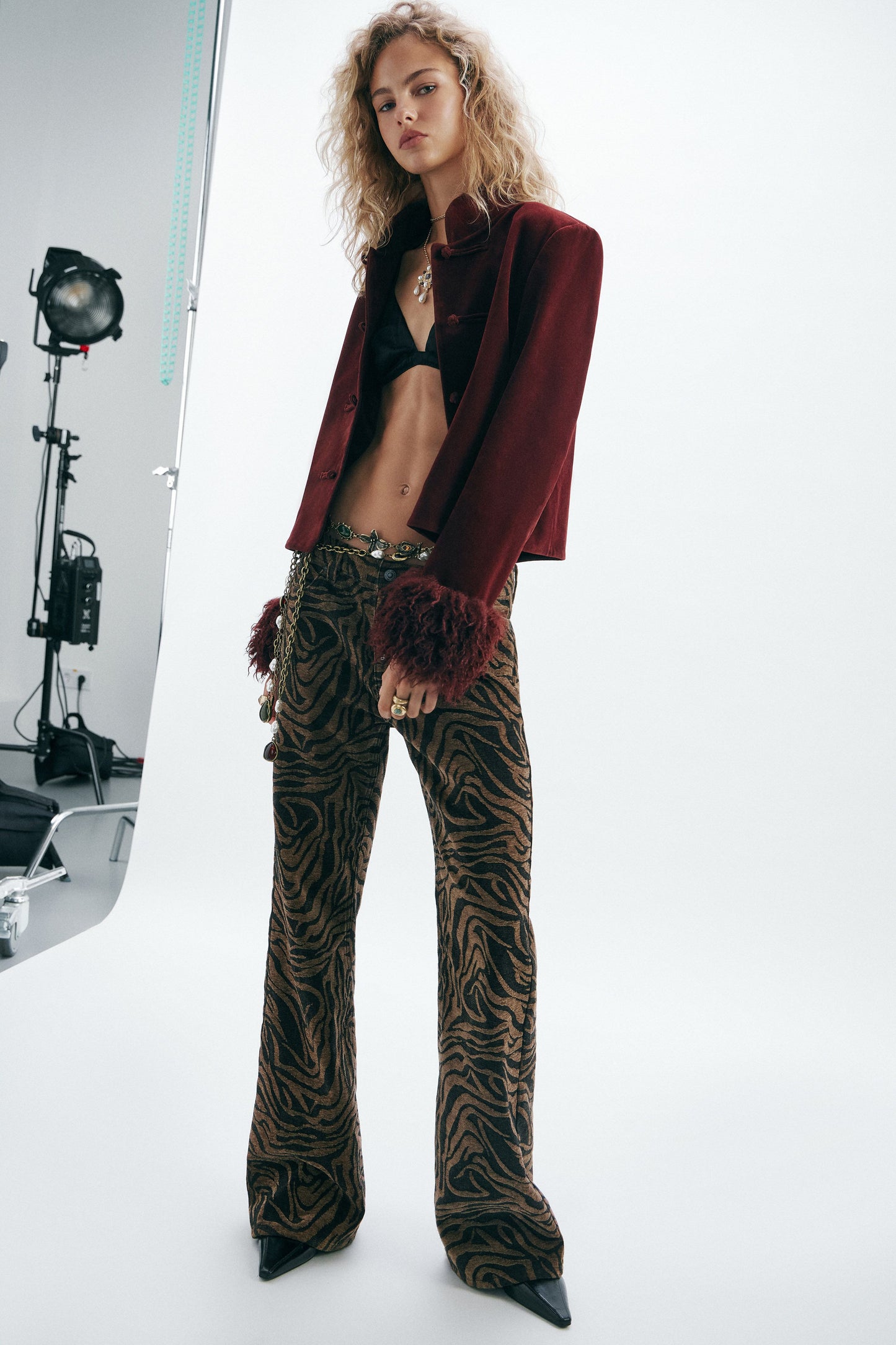 DARK RED