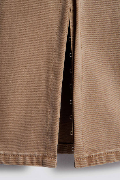 LIGHT BEIGE