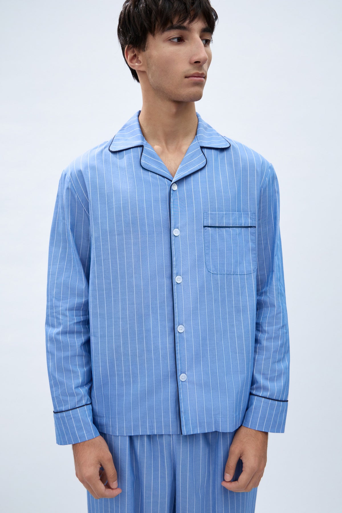 WHITE/BLUE