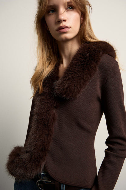 DARK BROWN