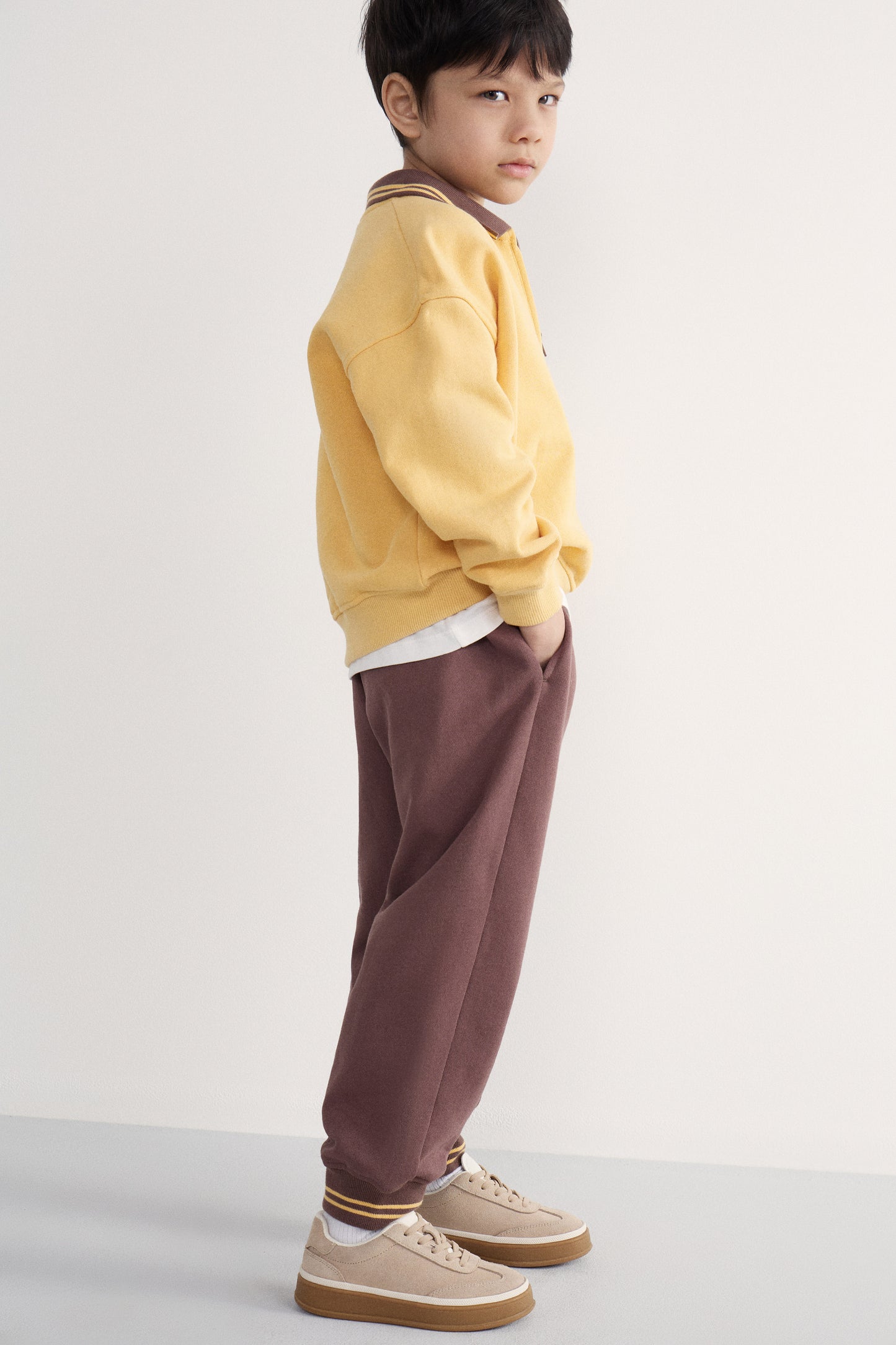 DARK BEIGE