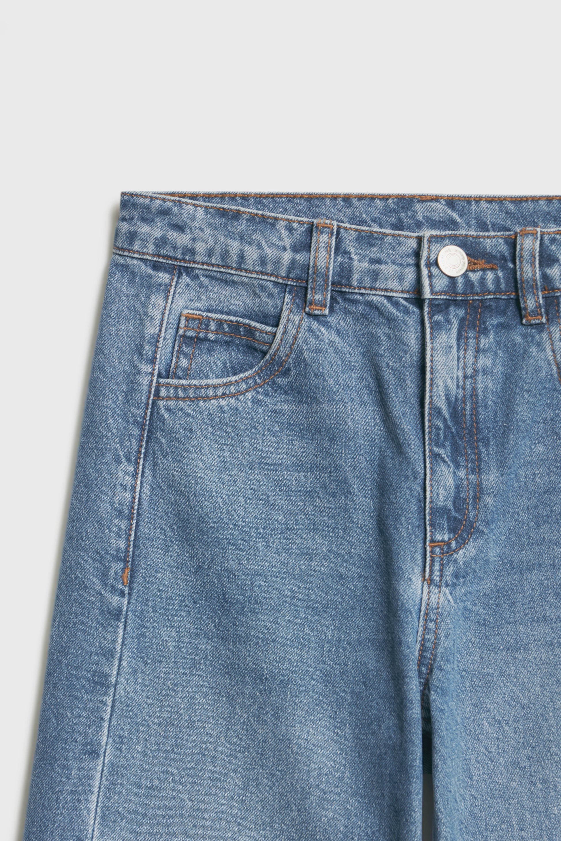 VINTAGE BLUE
