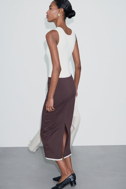 DARK BROWN