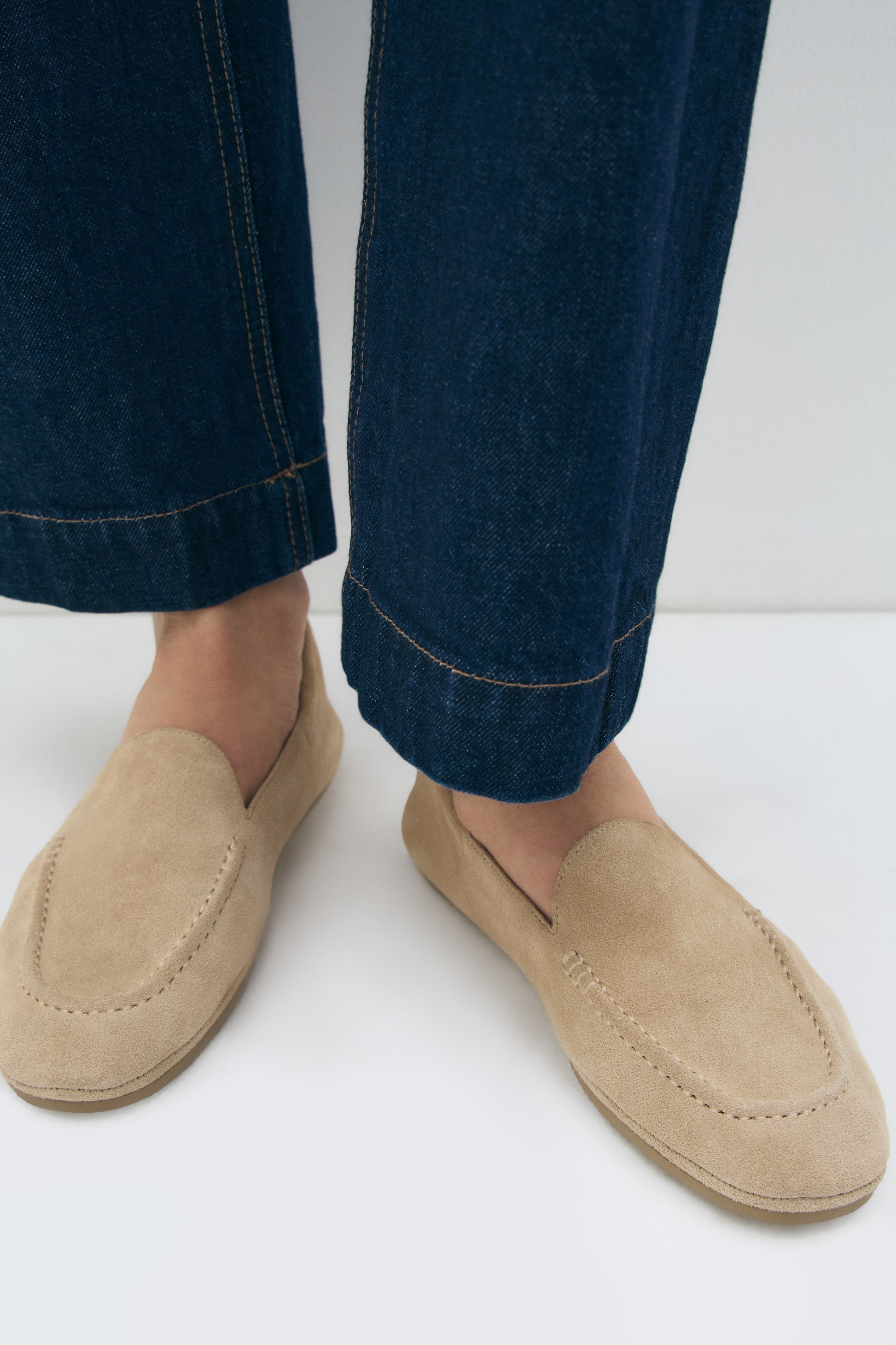 LIGHT BEIGE