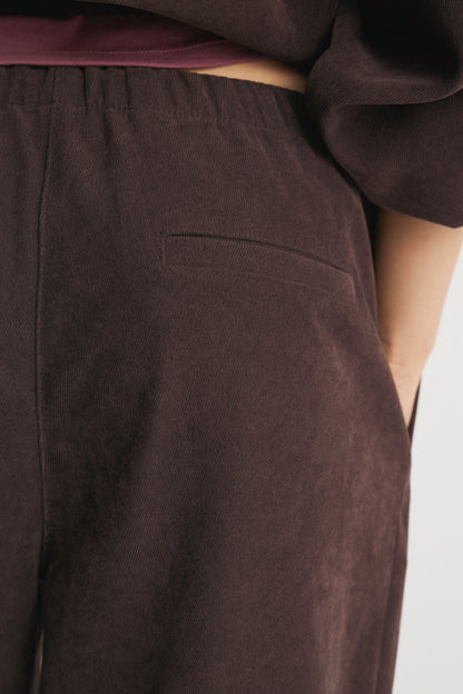 DARK BROWN