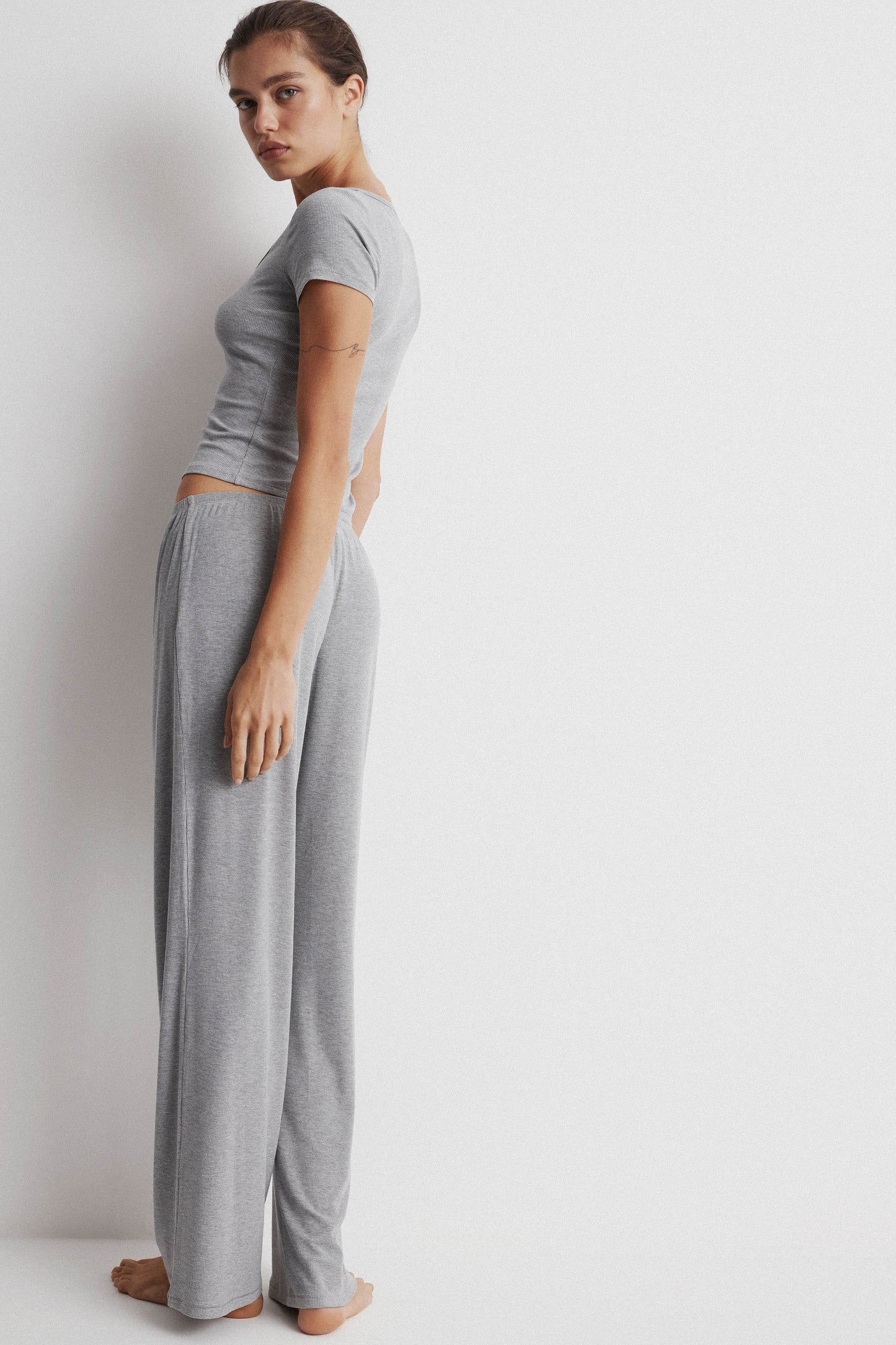 LIGHT GREY MELANGE