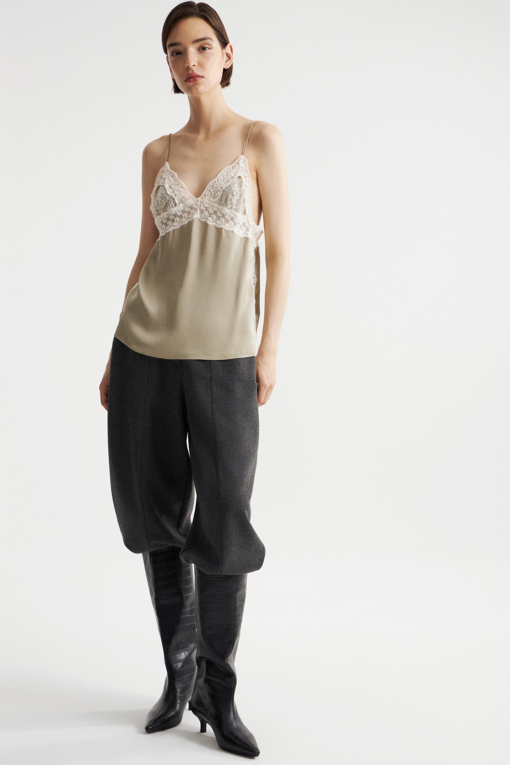 LIGHT KHAKI