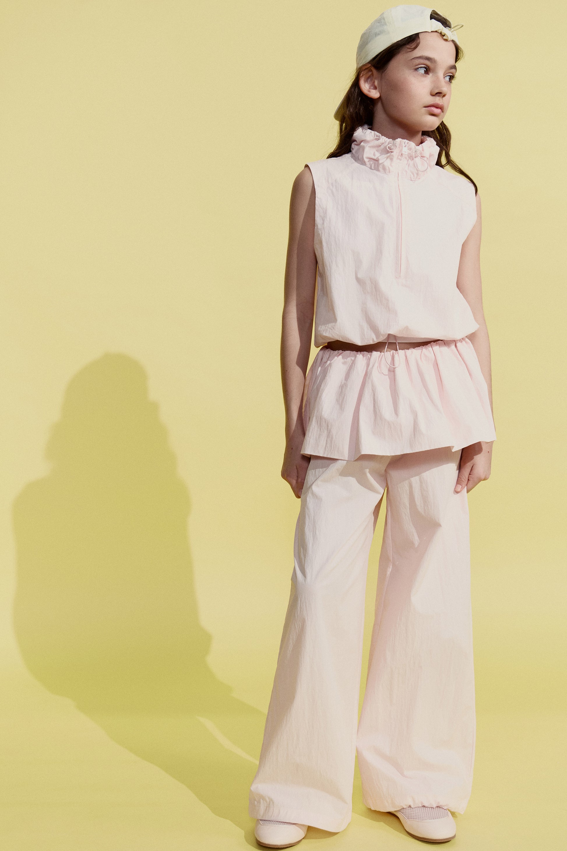 LIGHT PINK