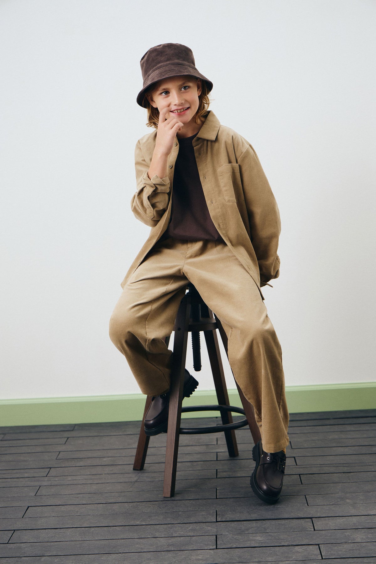 LIGHT KHAKI