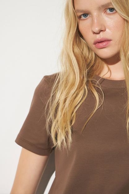 DARK BEIGE