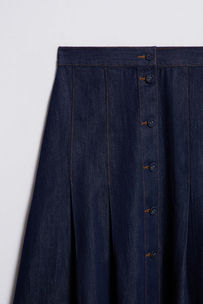 DARK BLUE