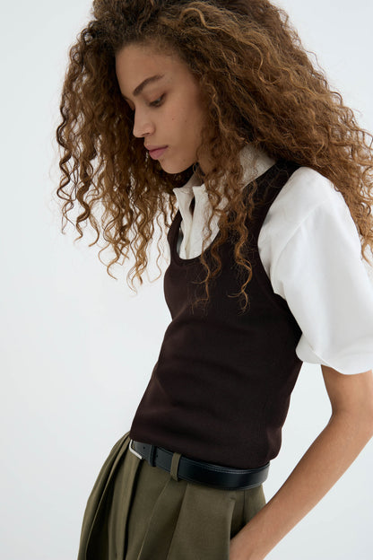 DARK BROWN