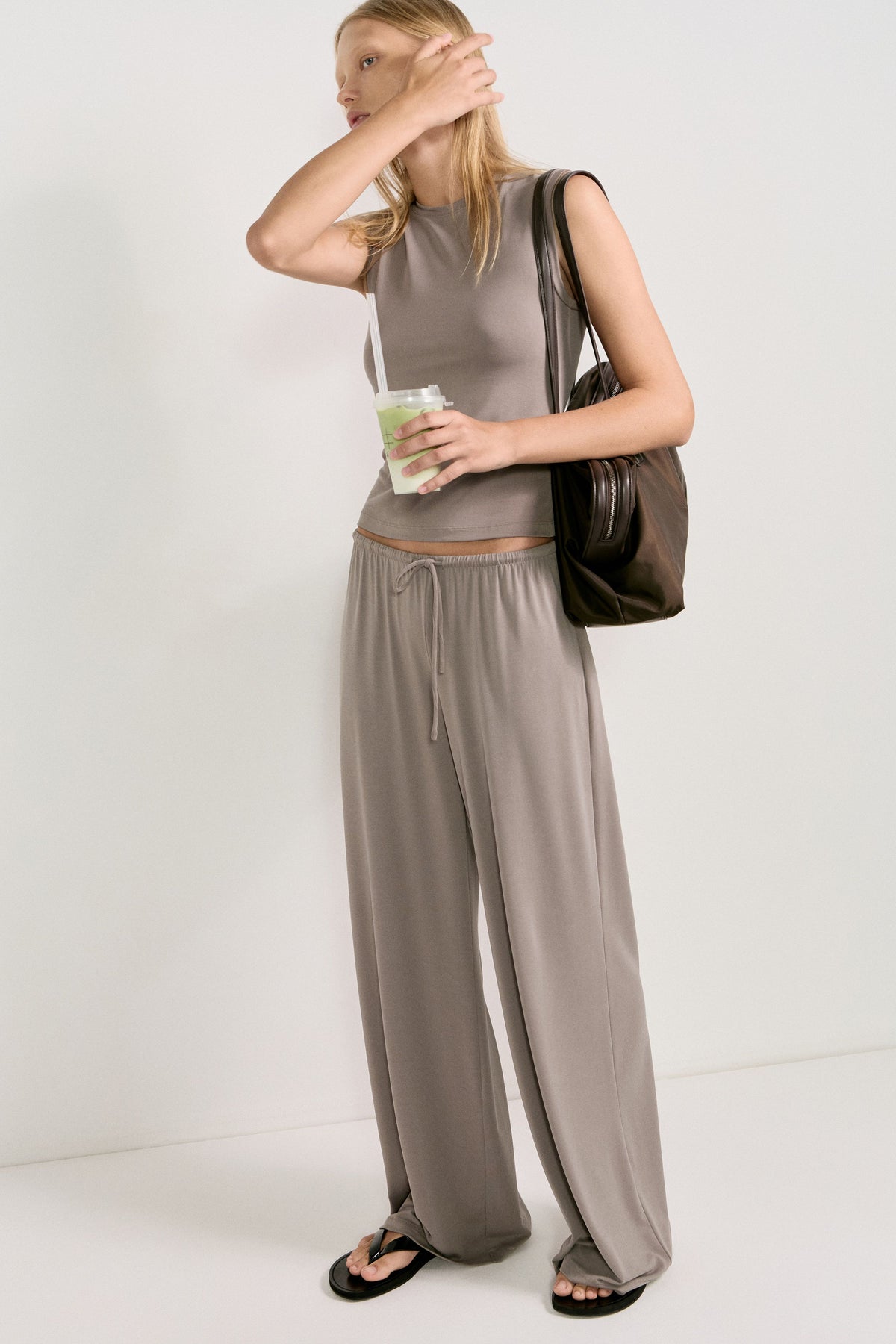 GRAY BROWN