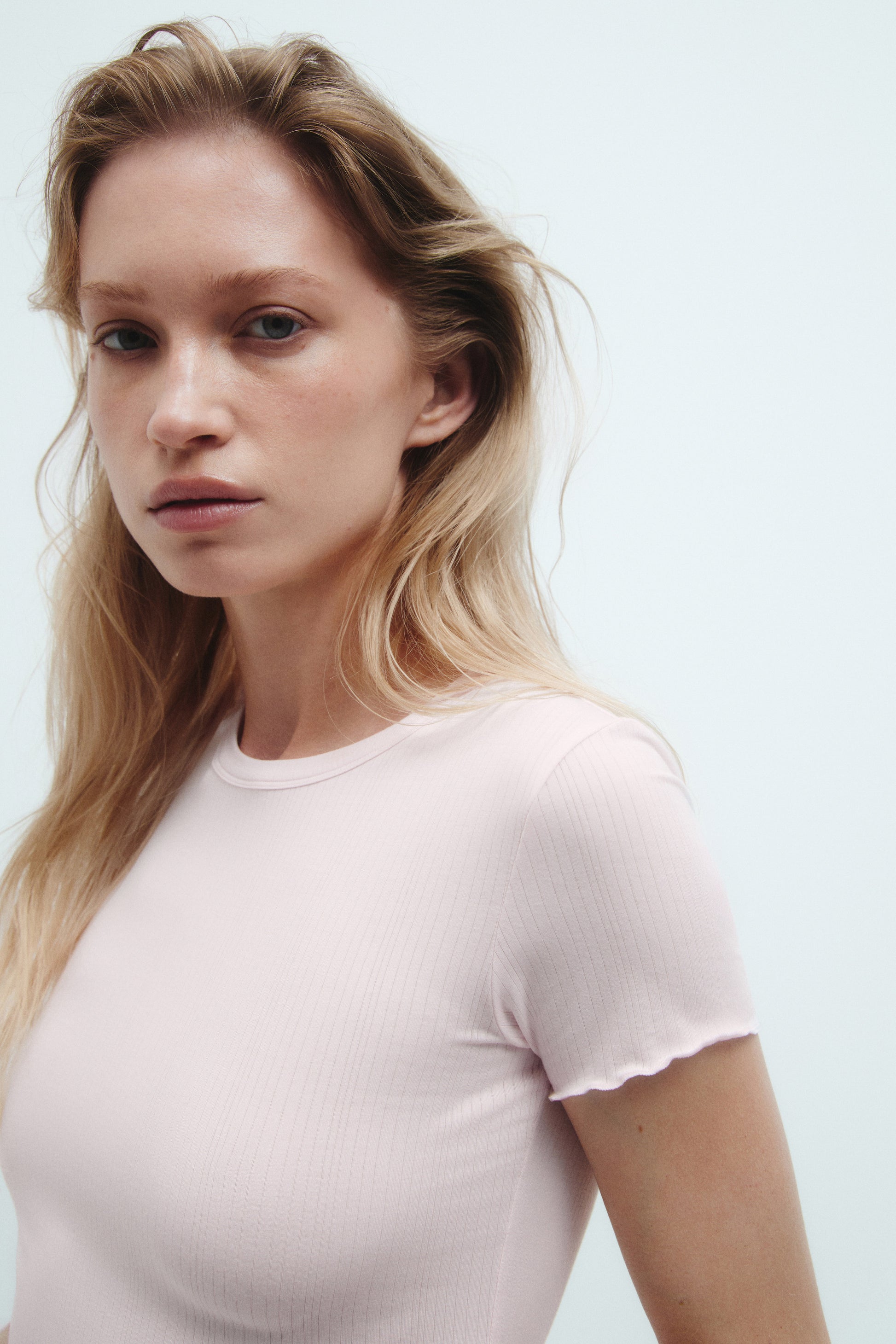 LIGHT PINK