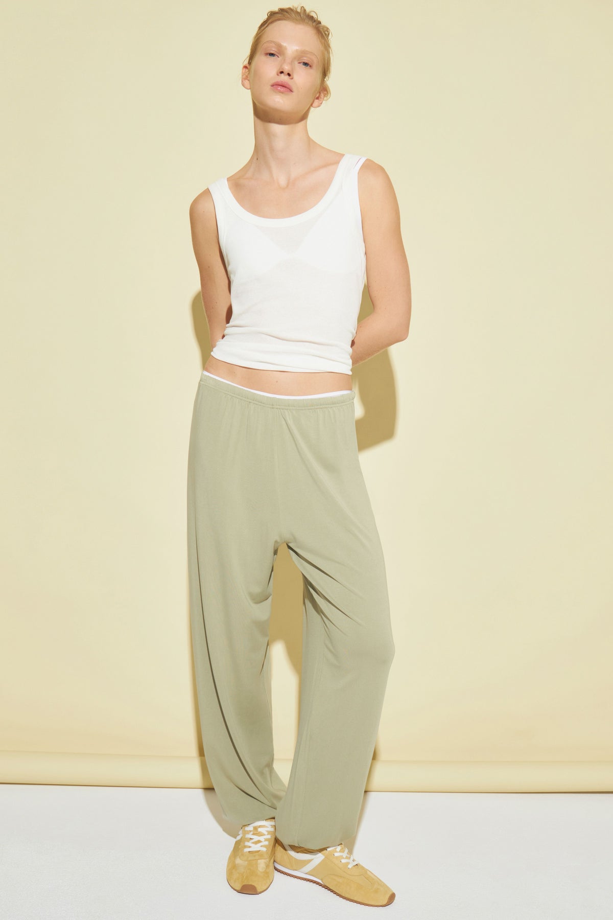 LIGHT KHAKI