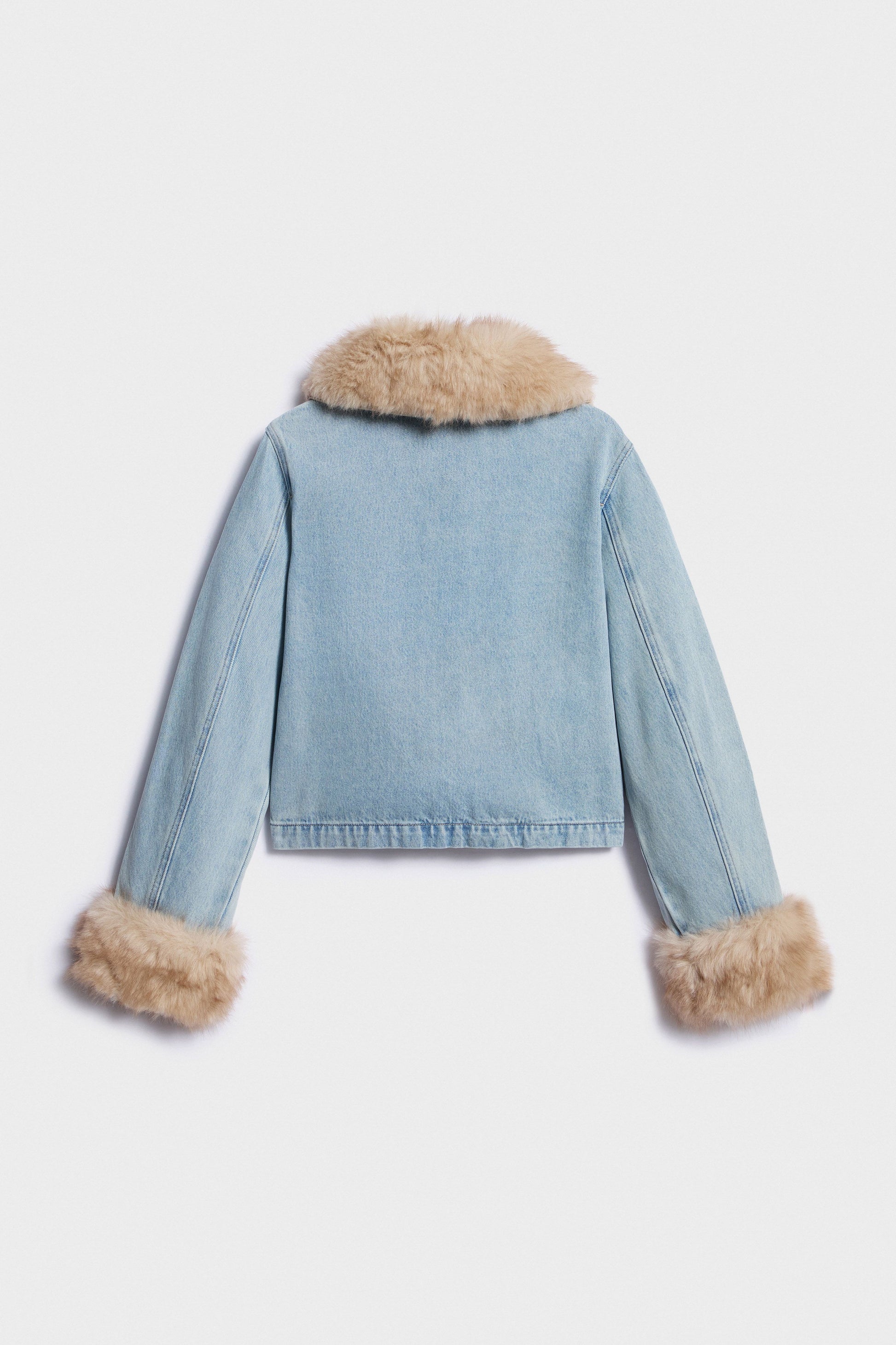 ANTIQUE BLUE