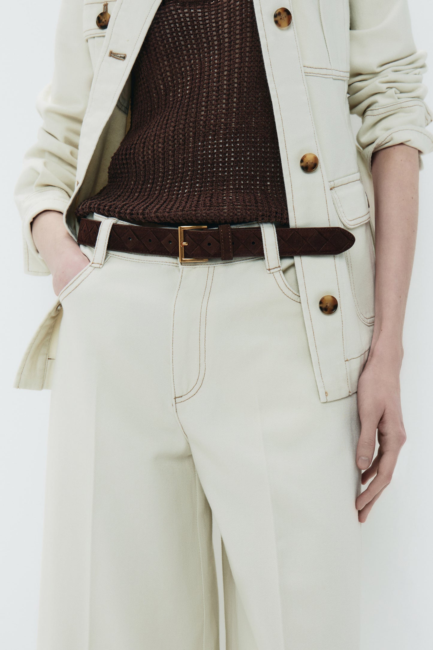 DARK BROWN