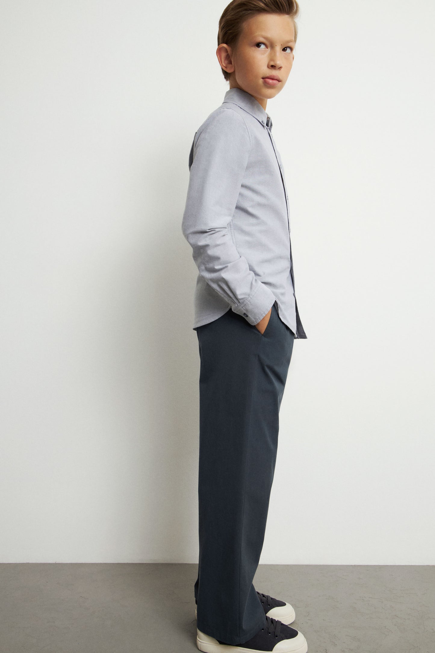 LIGHT GREY