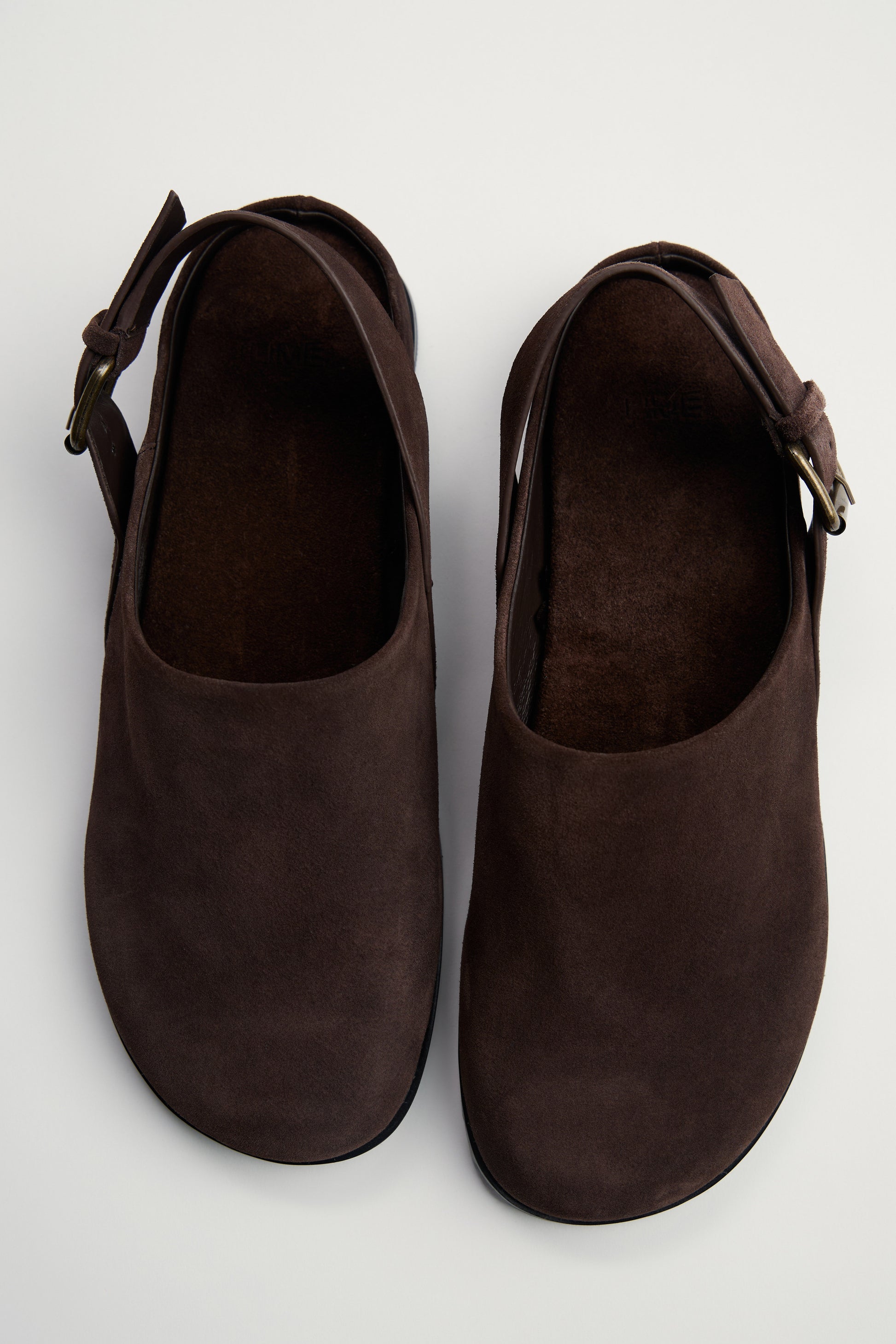 DARK BROWN