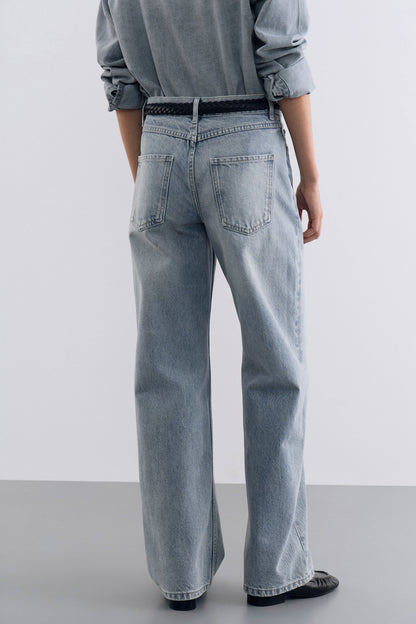 RELAXED MID-RISE JEANS