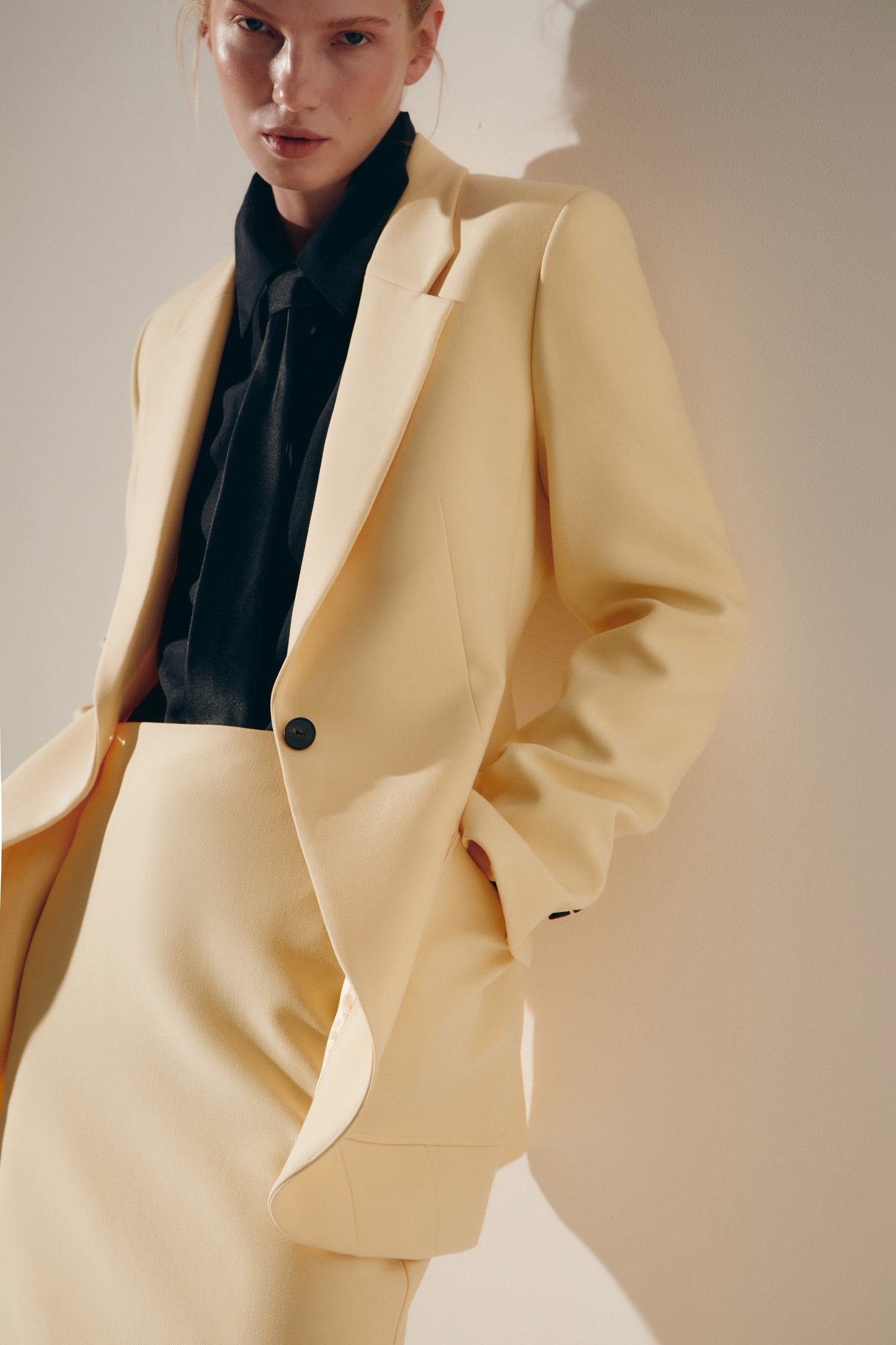 LIGHT YELLOW